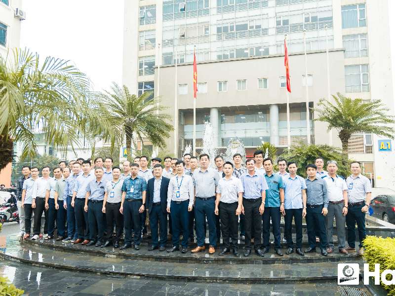 Trường Điện – Điện tử đồng hành cùng EVNNPT trong đào tạo chuyên sâu về giảm thiểu sự cố thiên tai trên hệ thống truyền tải điện