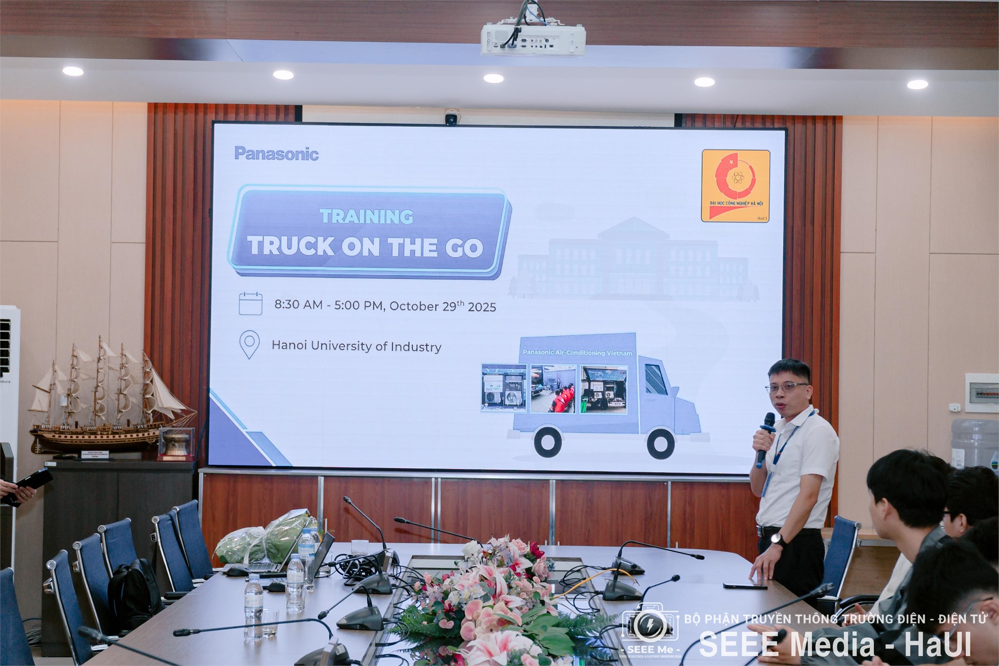 Chương trình “Training Truck on the Go” – Cơ hội học tập cùng Panasonic tại Trường Điện – Điện tử