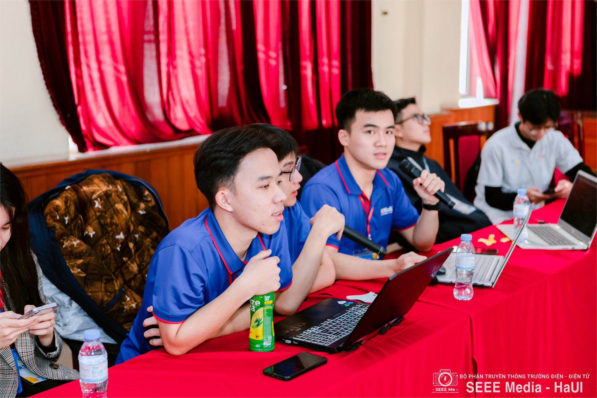 Sôi động Sky Target Challenge 2025 tại Trường Điện – Điện tử, kết nối đam mê công nghệ học sinh – sinh viên