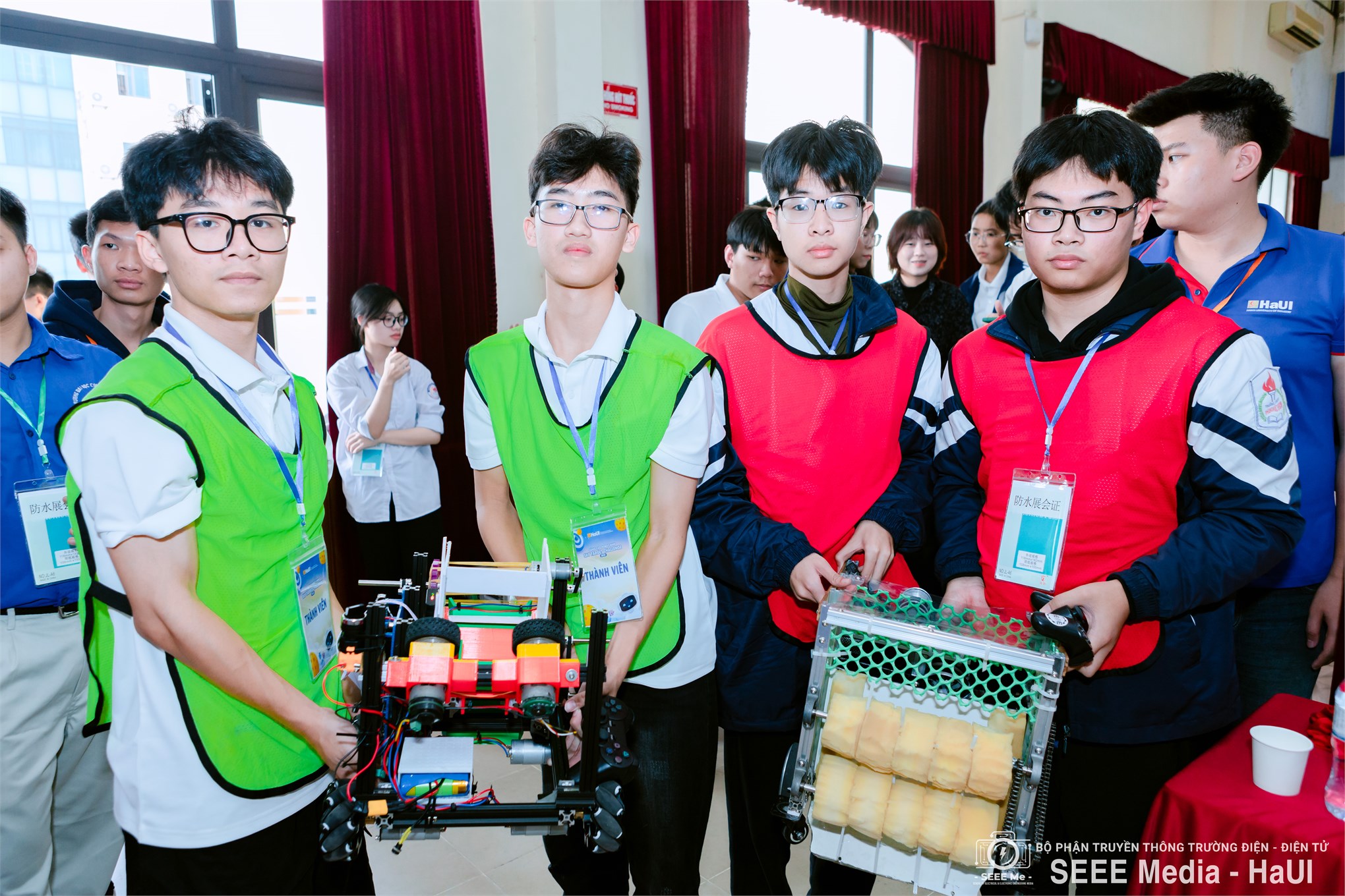 Sôi động Sky Target Challenge 2025 tại Trường Điện – Điện tử, kết nối đam mê công nghệ học sinh – sinh viên