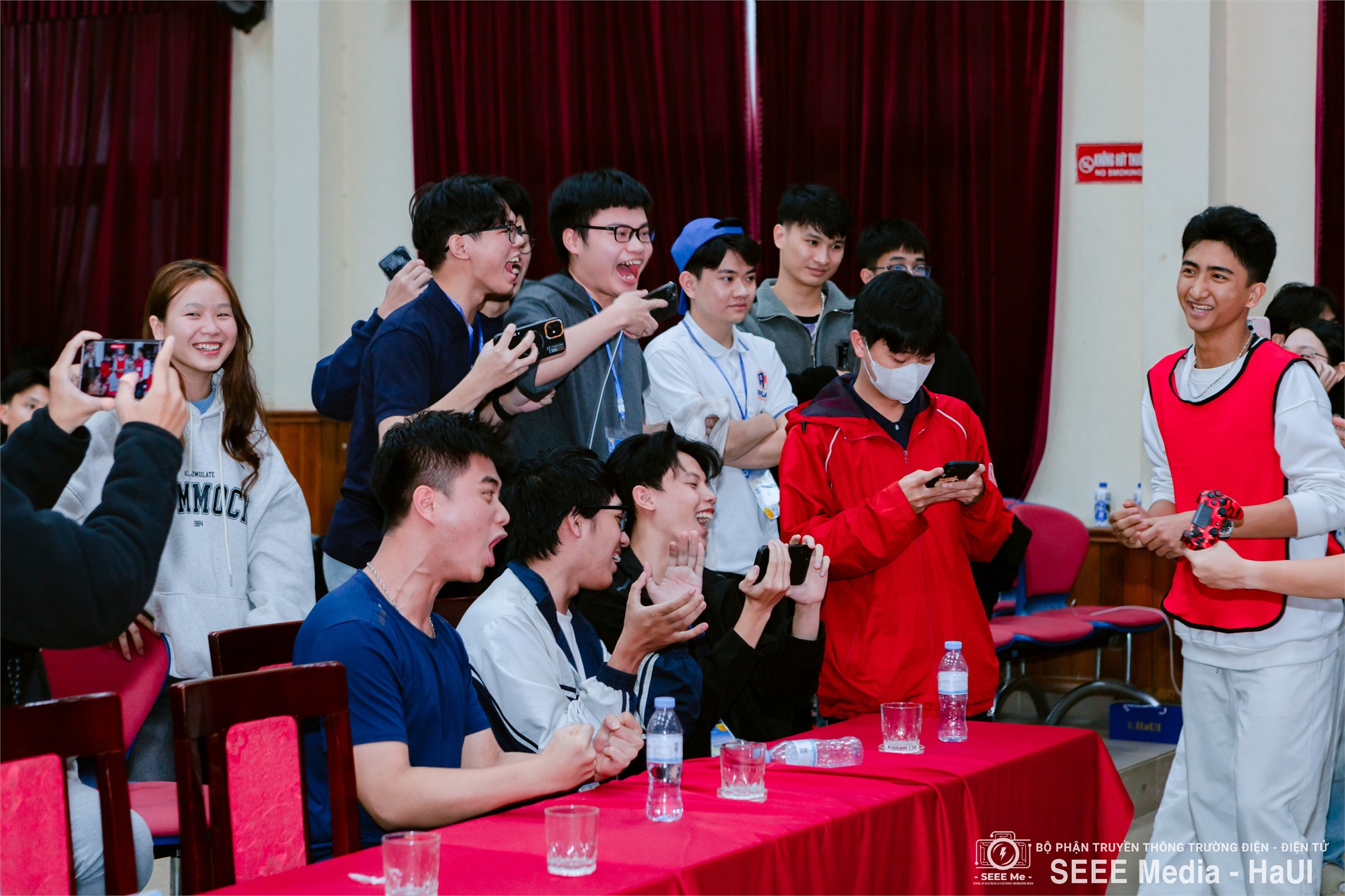 Sôi động Sky Target Challenge 2025 tại Trường Điện – Điện tử, kết nối đam mê công nghệ học sinh – sinh viên