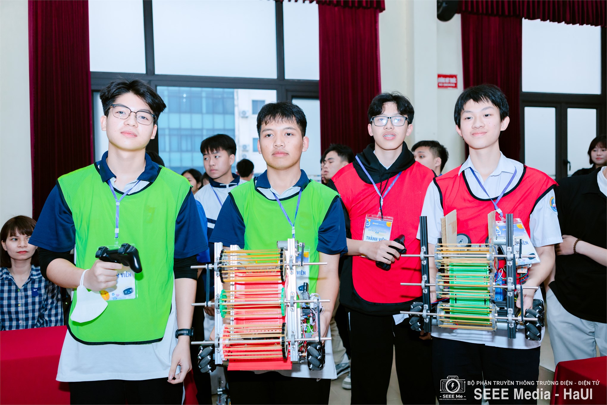 Sôi động Sky Target Challenge 2025 tại Trường Điện – Điện tử, kết nối đam mê công nghệ học sinh – sinh viên