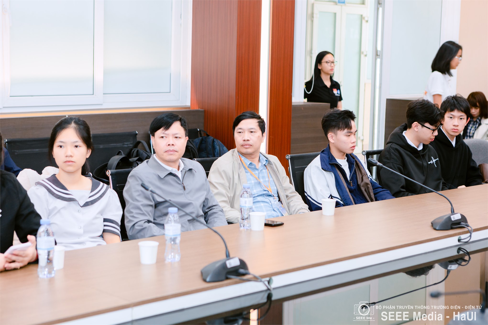 Sôi động Sky Target Challenge 2025 tại Trường Điện – Điện tử, kết nối đam mê công nghệ học sinh – sinh viên