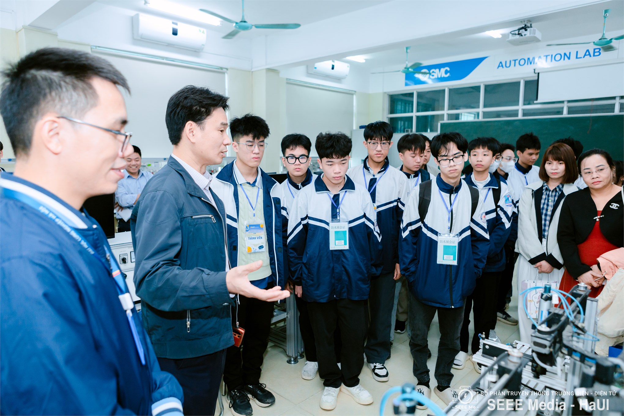 Sôi động Sky Target Challenge 2025 tại Trường Điện – Điện tử, kết nối đam mê công nghệ học sinh – sinh viên