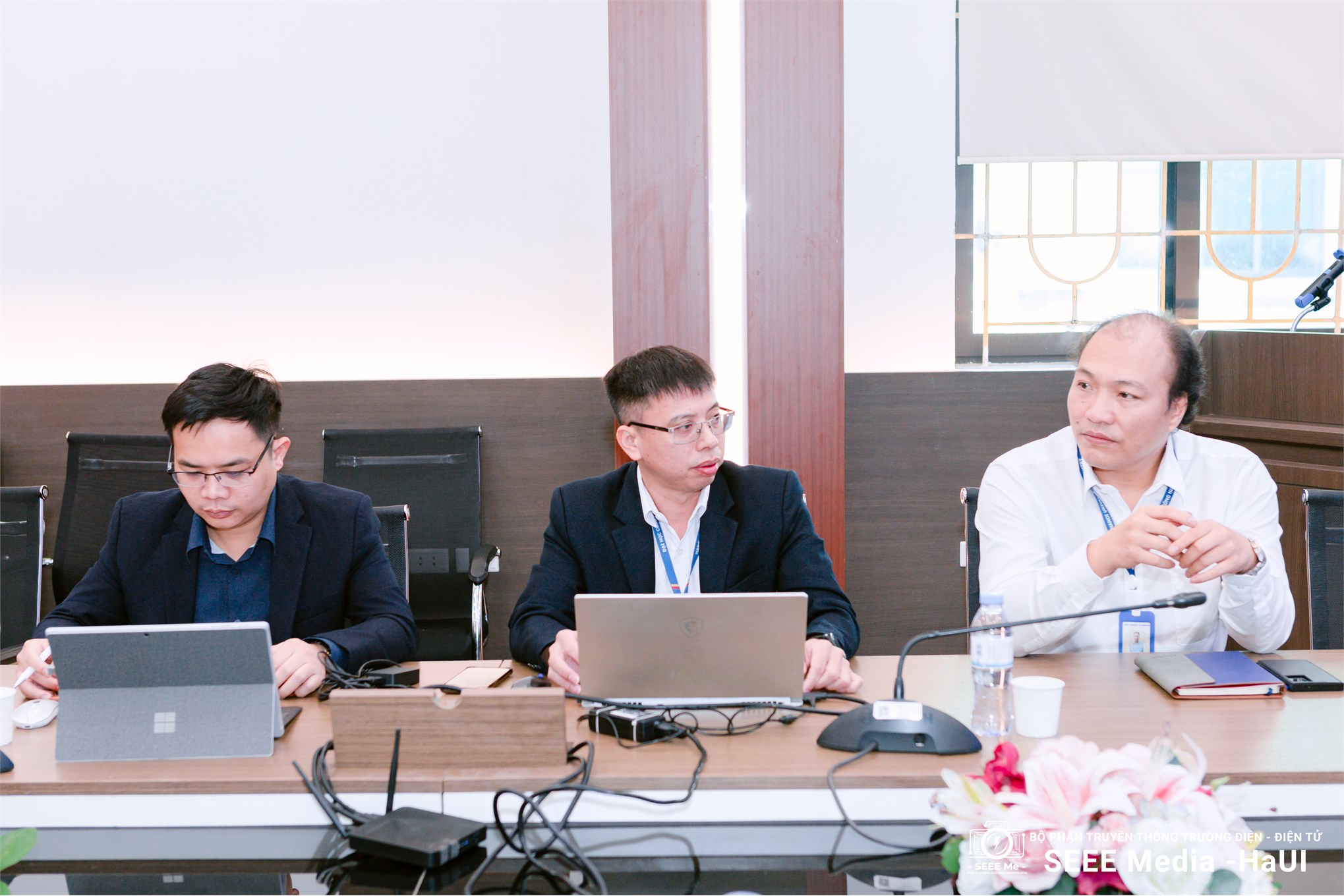 Hội thảo lấy ý kiến xây dựng chương trình đào tạo thạc sĩ Kỹ thuật Điều khiển và Tự động hóa tại Trường Điện – Điện tử