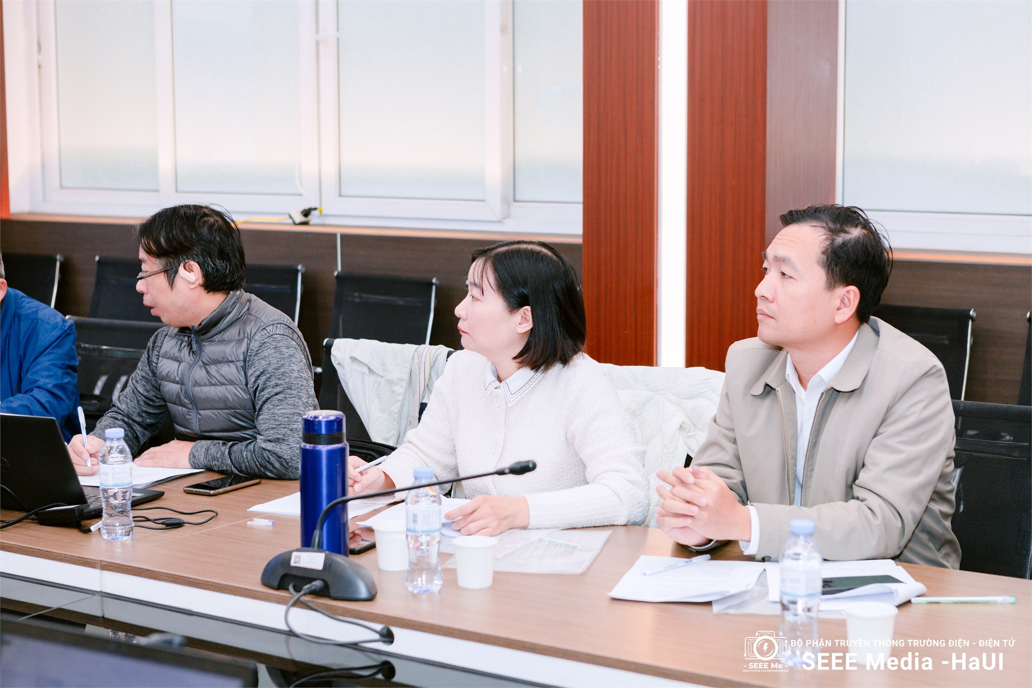 Hội thảo lấy ý kiến xây dựng chương trình đào tạo thạc sĩ Kỹ thuật Điều khiển và Tự động hóa tại Trường Điện – Điện tử