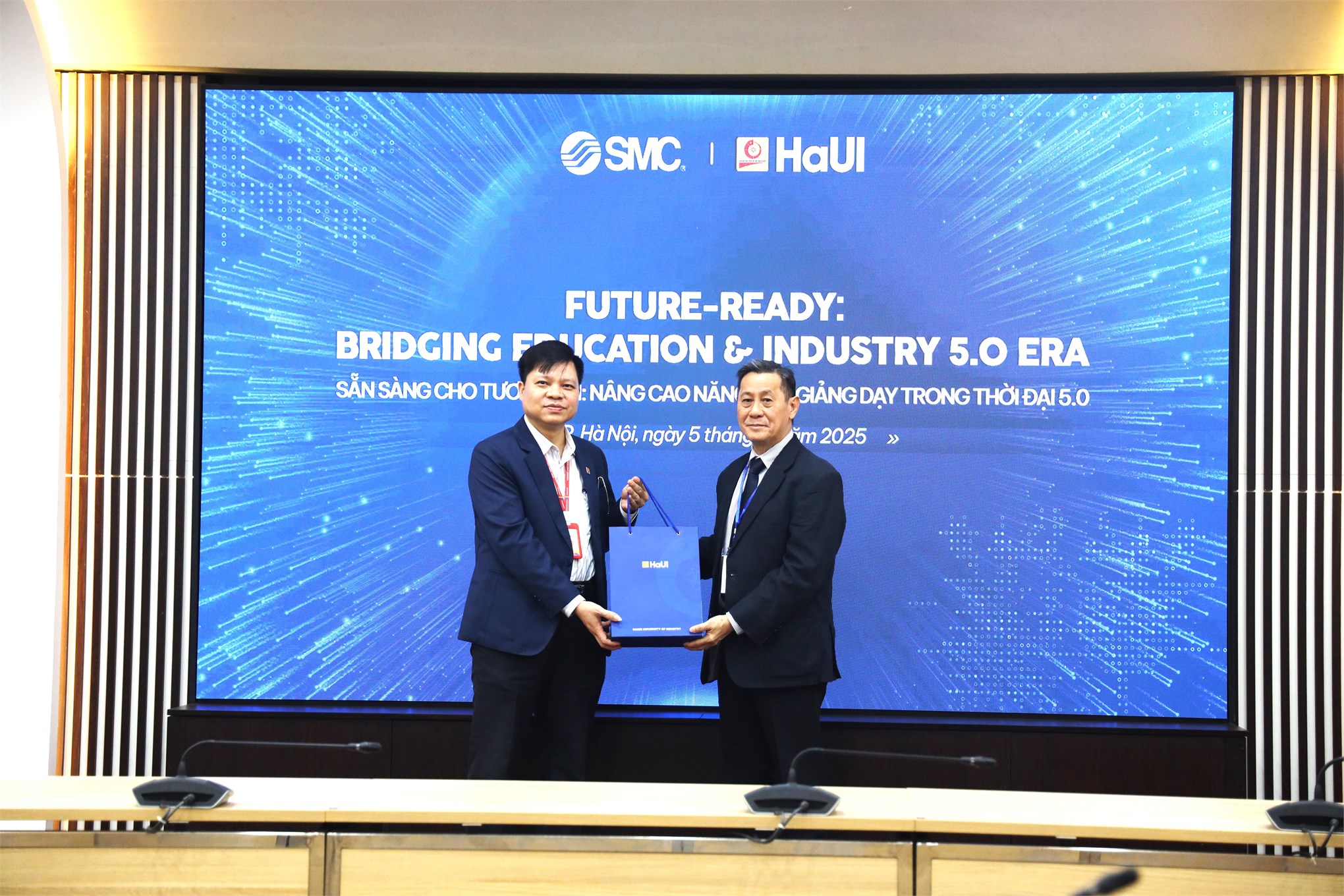 Hội thảo “Future-ready: Bridging Education and Industry 5.0 Era”: Kết nối giáo dục – công nghiệp trong kỷ nguyên tự động hóa và sản xuất thông minh