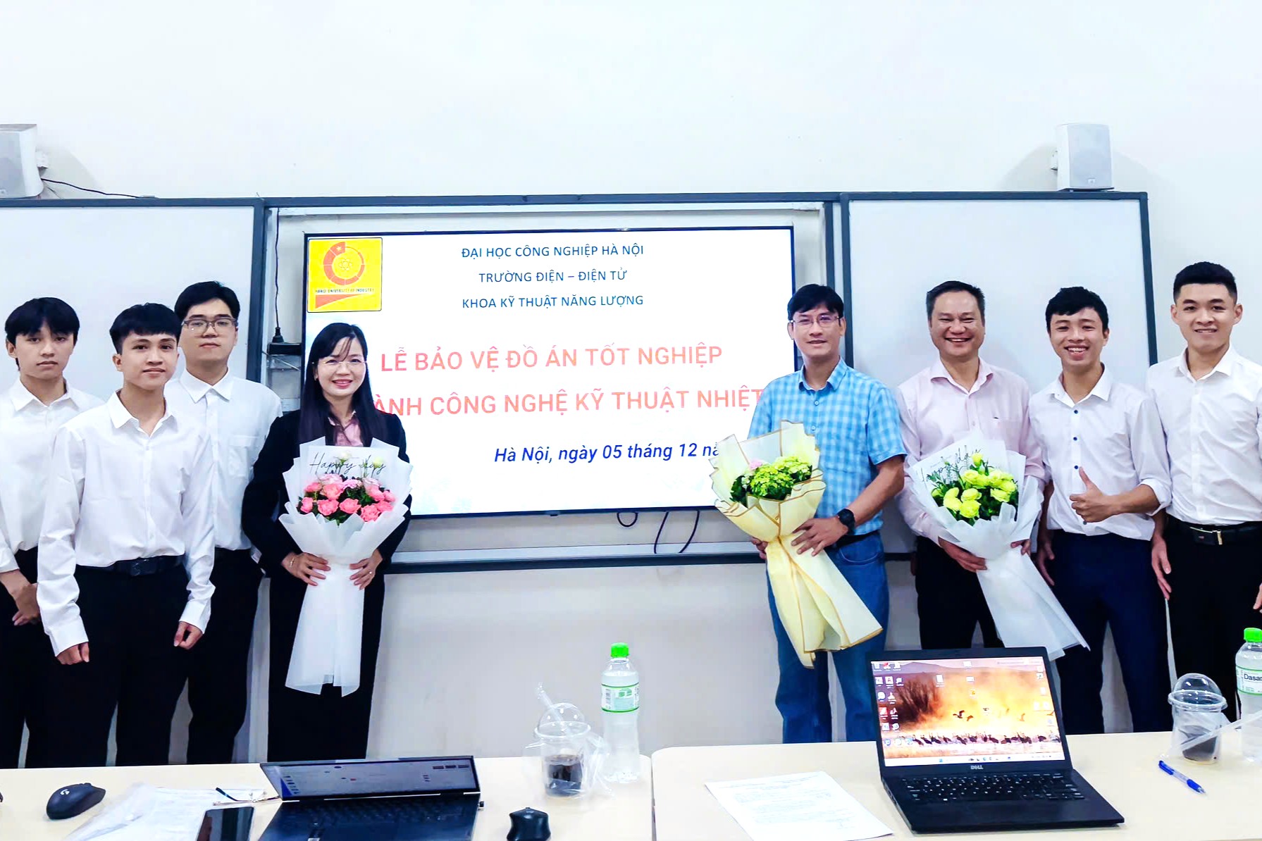 Từ giảng đường đến doanh nghiệp: Gần 200 sinh viên Trường Điện – Điện tử tự tin bước vào thị trường lao động chất lượng cao