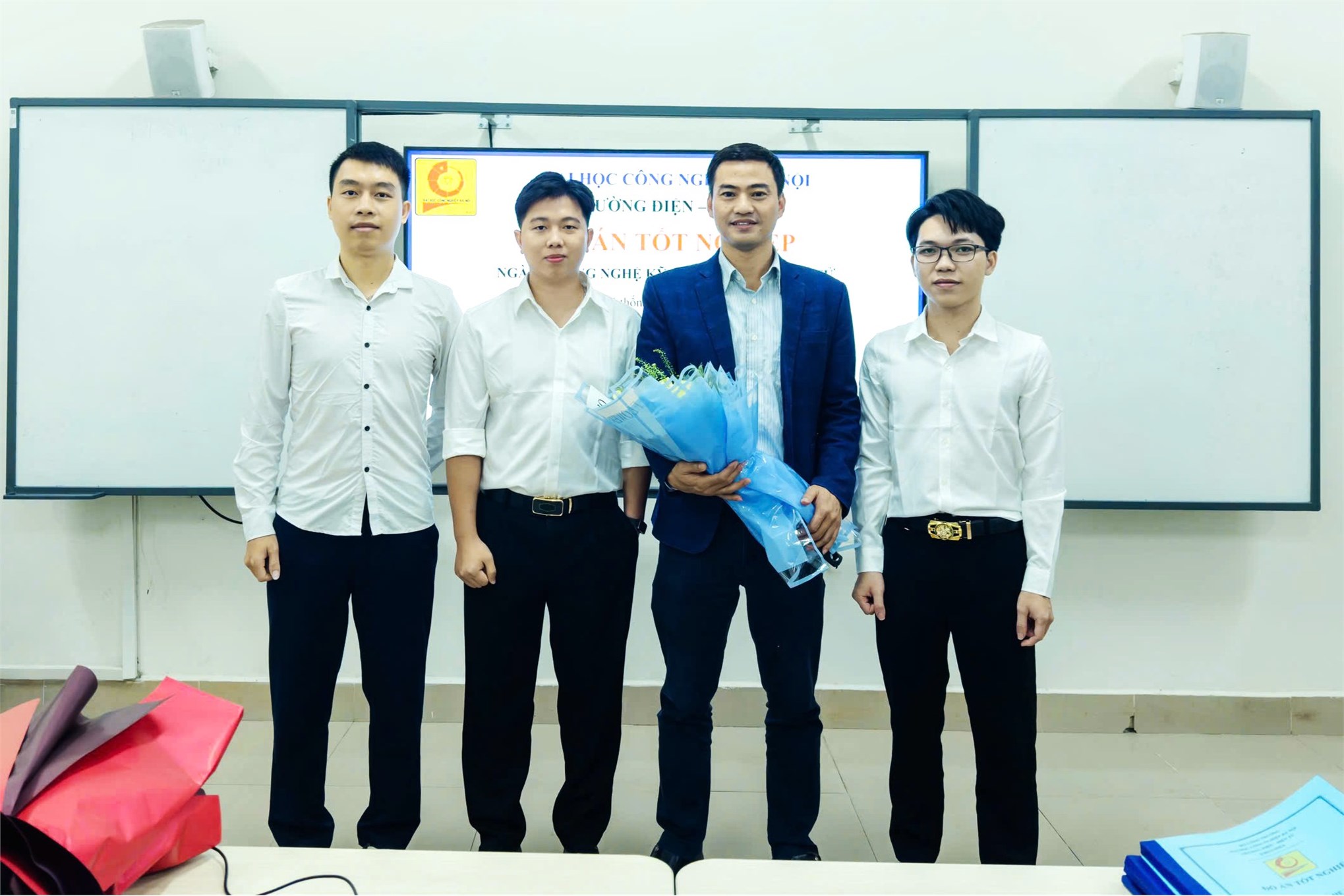 Từ giảng đường đến doanh nghiệp: Gần 200 sinh viên Trường Điện – Điện tử tự tin bước vào thị trường lao động chất lượng cao