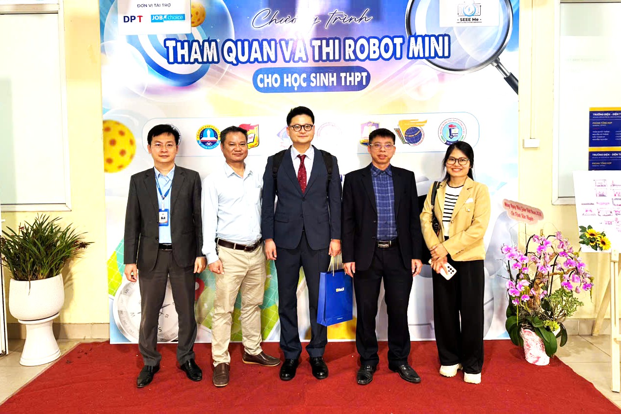 Trường Điện – Điện tử làm việc với HRD KCCI Việt Nam, mở rộng cơ hội việc làm quốc tế cho sinh viên