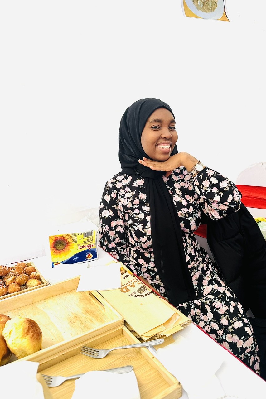 Trường Điện – Điện tử lan tỏa sắc màu văn hóa tại Ngày hội giao lưu sinh viên quốc tế 2025