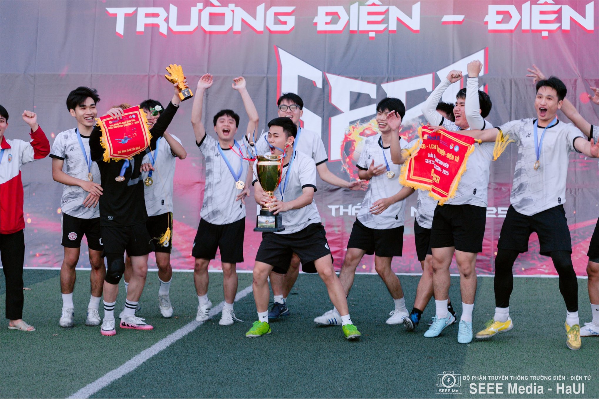 SEEE Supercup Season I 2025 – giải bóng đá nam sinh viên Trường Điện – Điện tử khép lại với nhiều dấu ấn