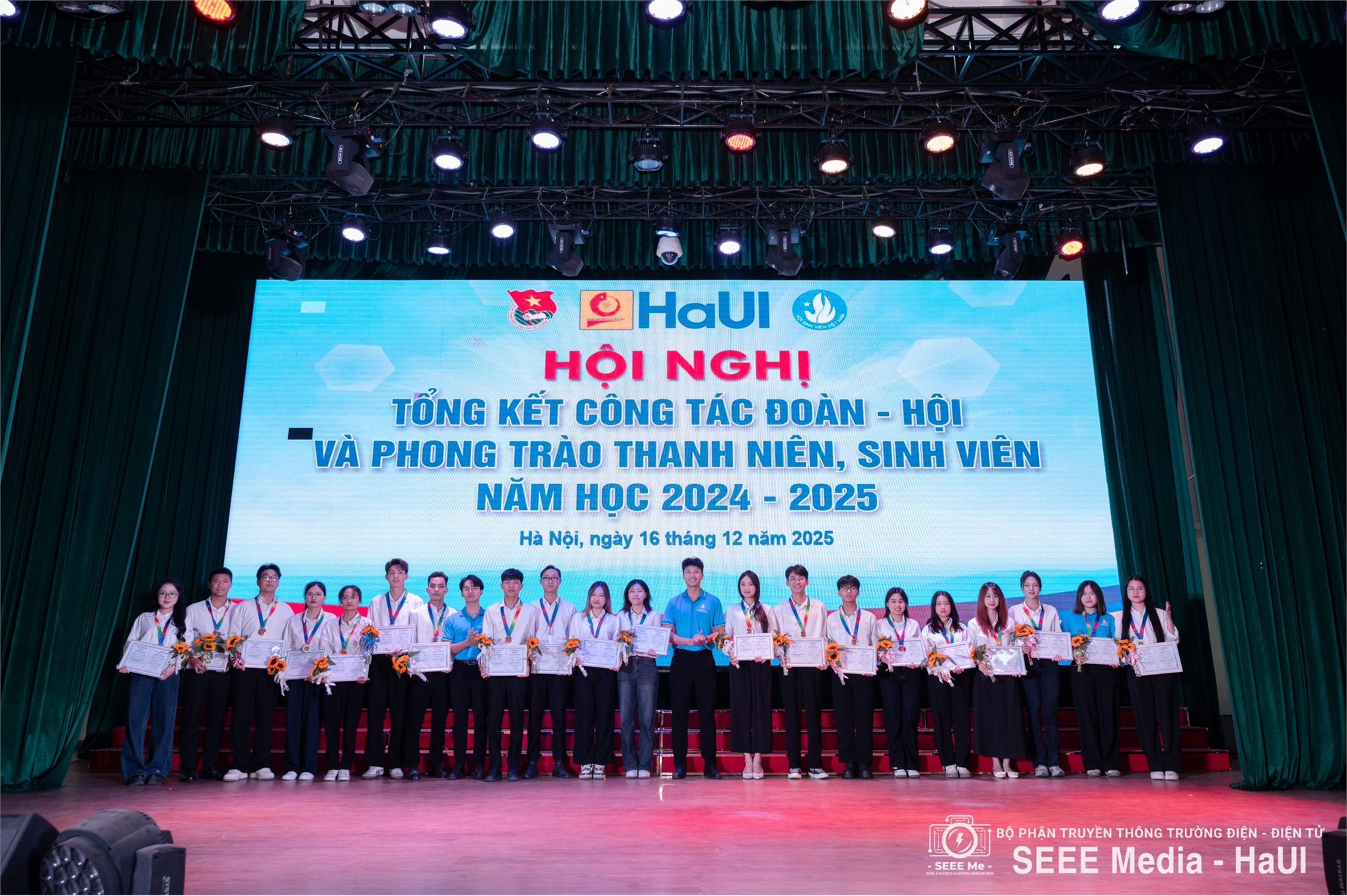 Trường Điện – Điện tử ghi dấu ấn với nhiều thành tích tiêu biểu tại Hội nghị tổng kết công tác Đoàn – Hội năm học 2024–2025