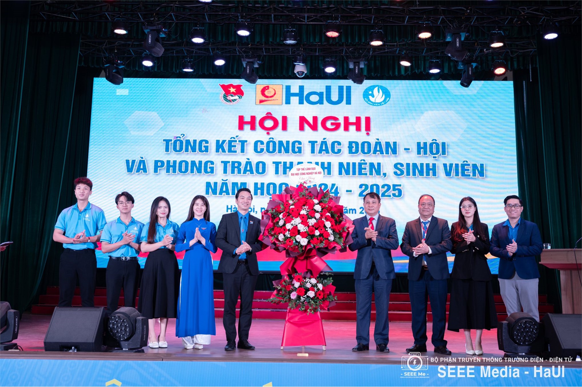 Trường Điện – Điện tử ghi dấu ấn với nhiều thành tích tiêu biểu tại Hội nghị tổng kết công tác Đoàn – Hội năm học 2024–2025