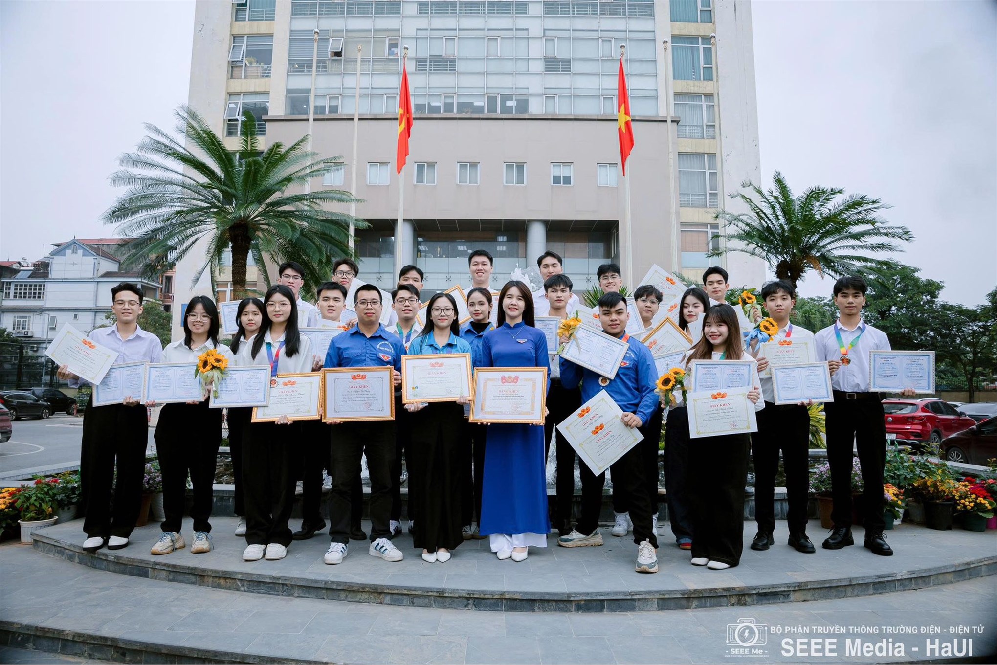 Trường Điện – Điện tử ghi dấu ấn với nhiều thành tích tiêu biểu tại Hội nghị tổng kết công tác Đoàn – Hội năm học 2024–2025