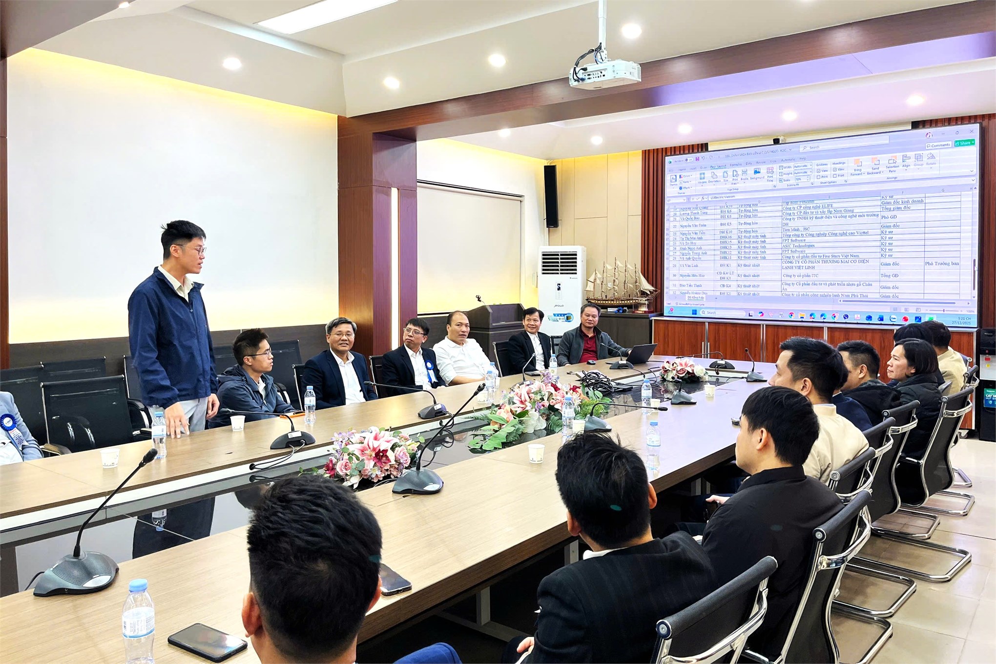 Cựu sinh viên Trường Điện – Điện tử tham gia Ban Điều hành Mạng lưới Cựu người học Đại học Công nghiệp Hà Nội