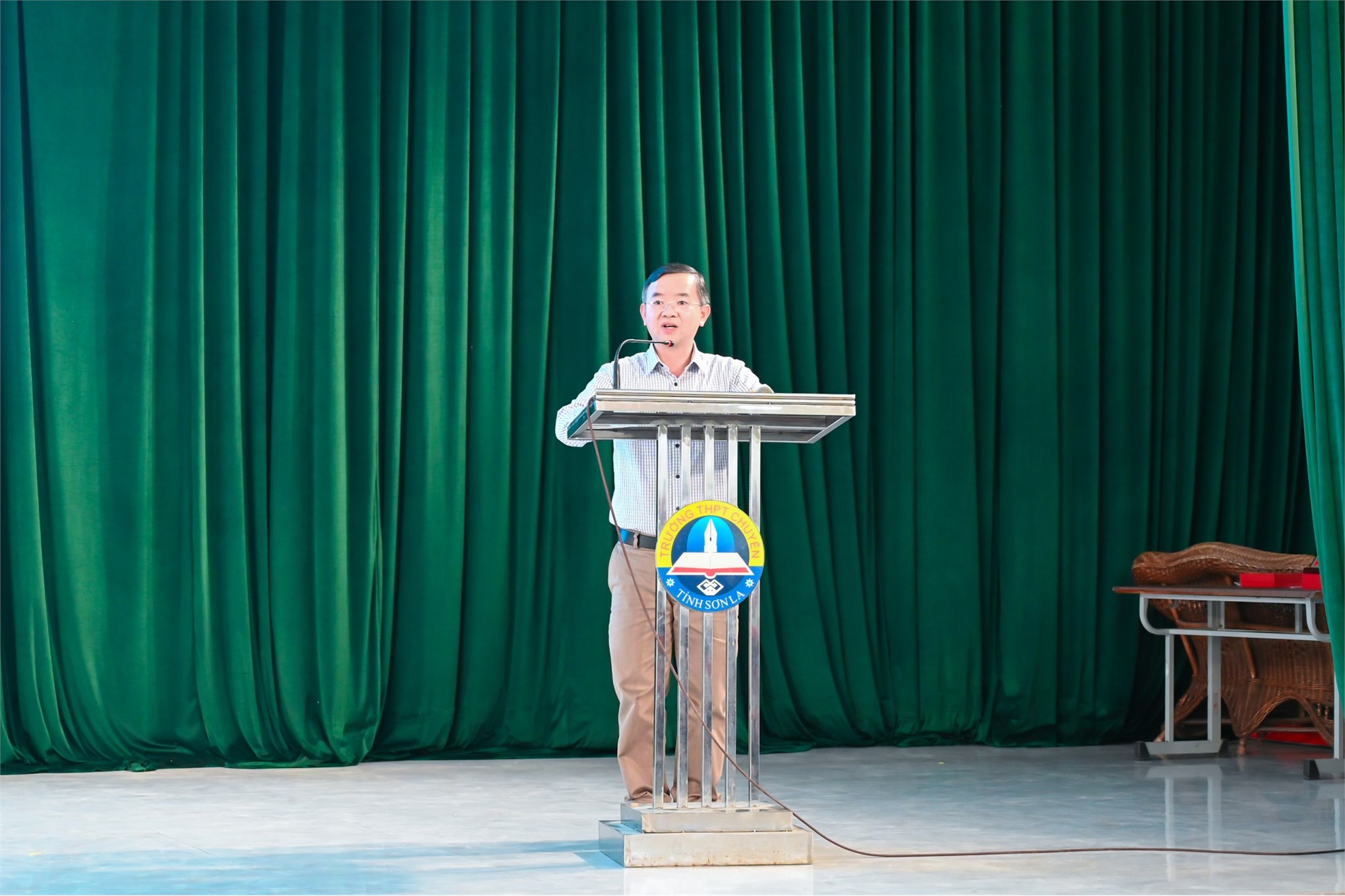 Trường Điện – Điện tử tư vấn tuyển sinh gắn với công nghệ: lan tỏa STEM – Robotics cho học sinh tỉnh Sơn La