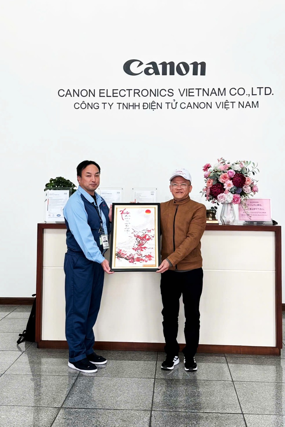 Kết nối doanh nghiệp – Nâng tầm đào tạo: Trường Điện – Điện tử khảo sát thực tế tại Canon Việt Nam