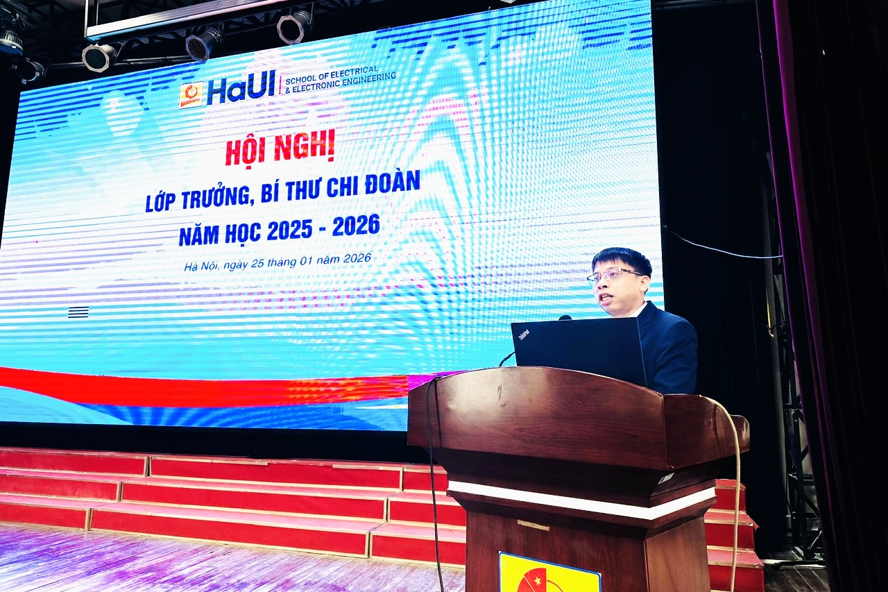 Trường Điện – Điện tử tổ chức Hội nghị Lớp trưởng – Bí thư Chi đoàn năm học 2025–2026