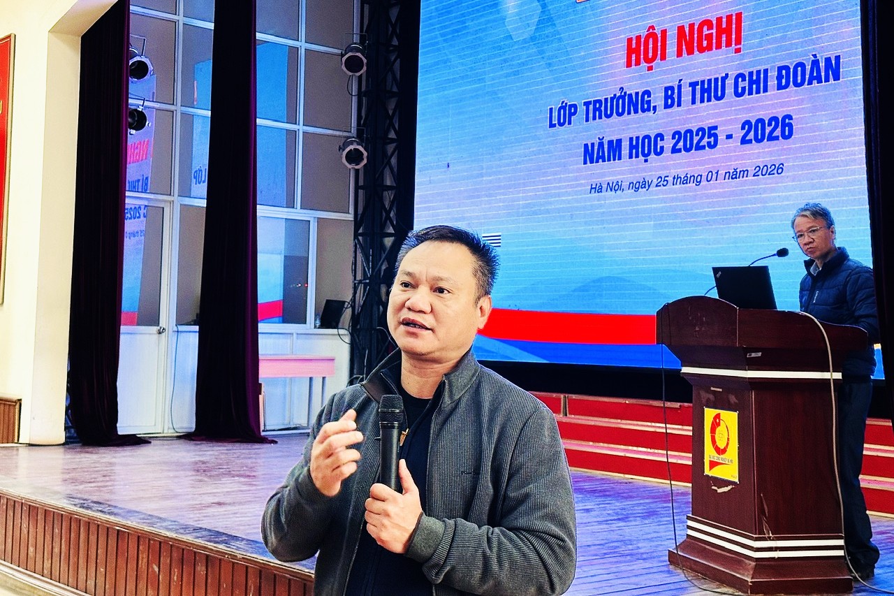 Trường Điện – Điện tử tổ chức Hội nghị Lớp trưởng – Bí thư Chi đoàn năm học 2025–2026