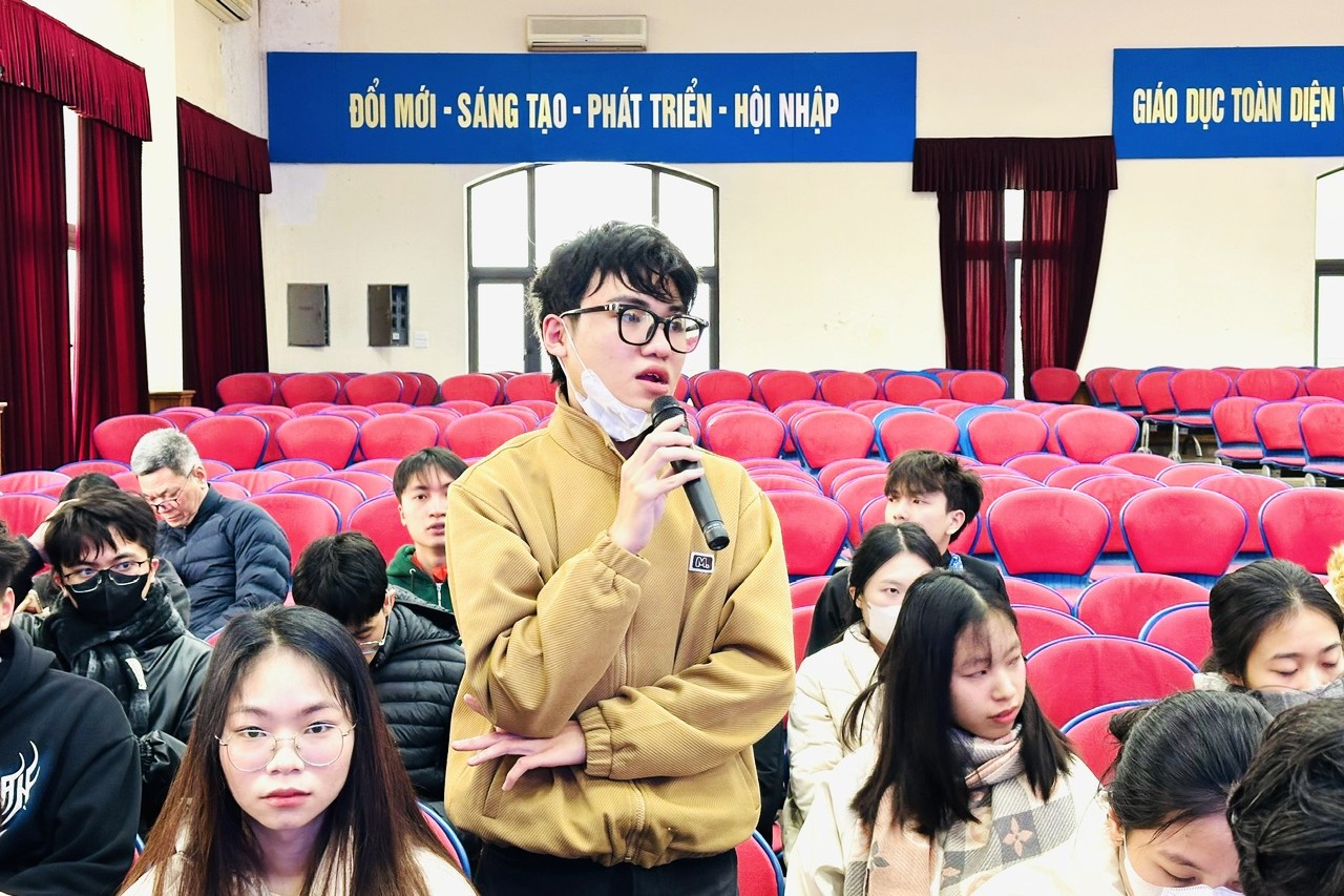 Trường Điện – Điện tử tổ chức Hội nghị Lớp trưởng – Bí thư Chi đoàn năm học 2025–2026