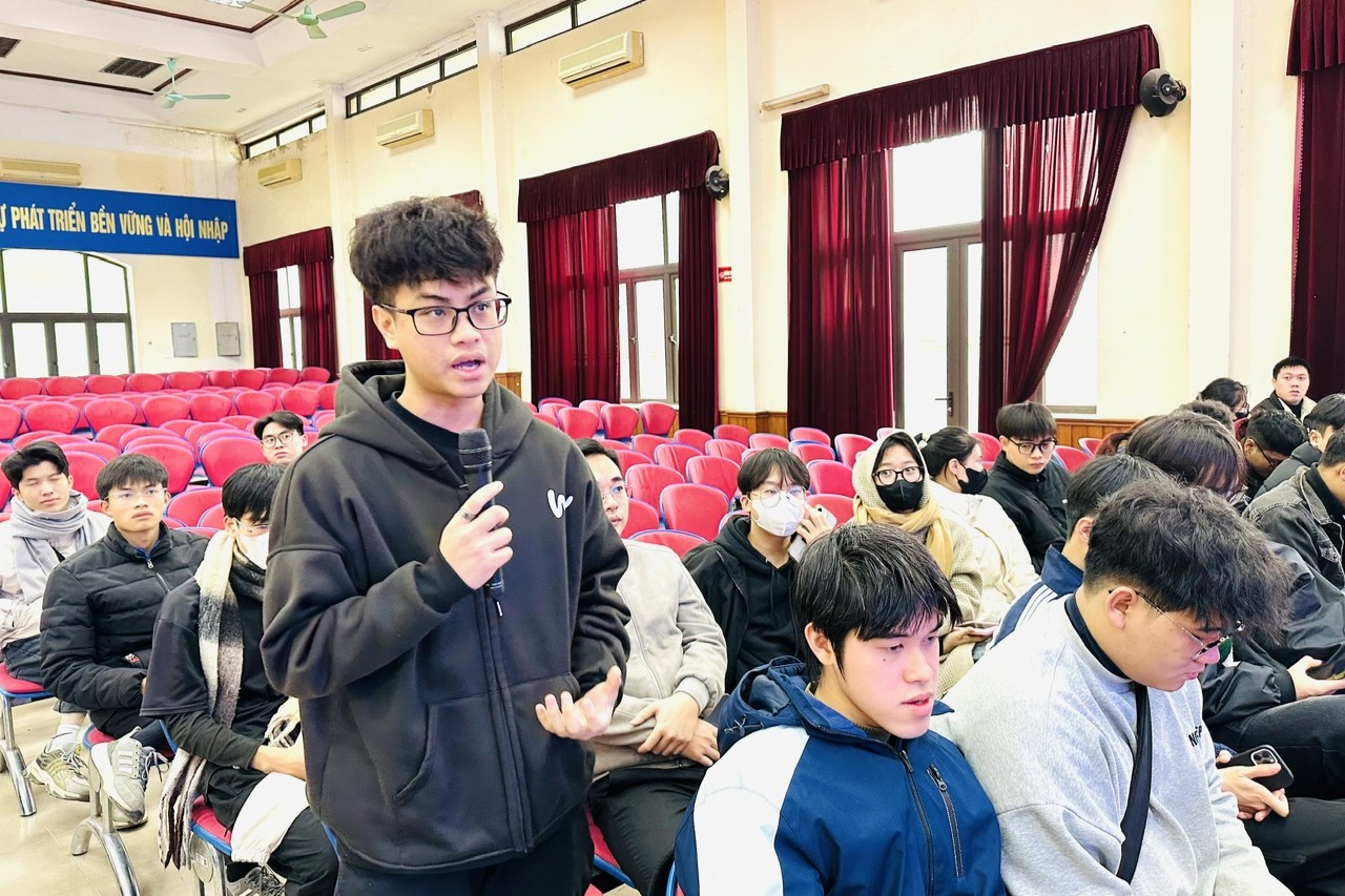 Trường Điện – Điện tử tổ chức Hội nghị Lớp trưởng – Bí thư Chi đoàn năm học 2025–2026