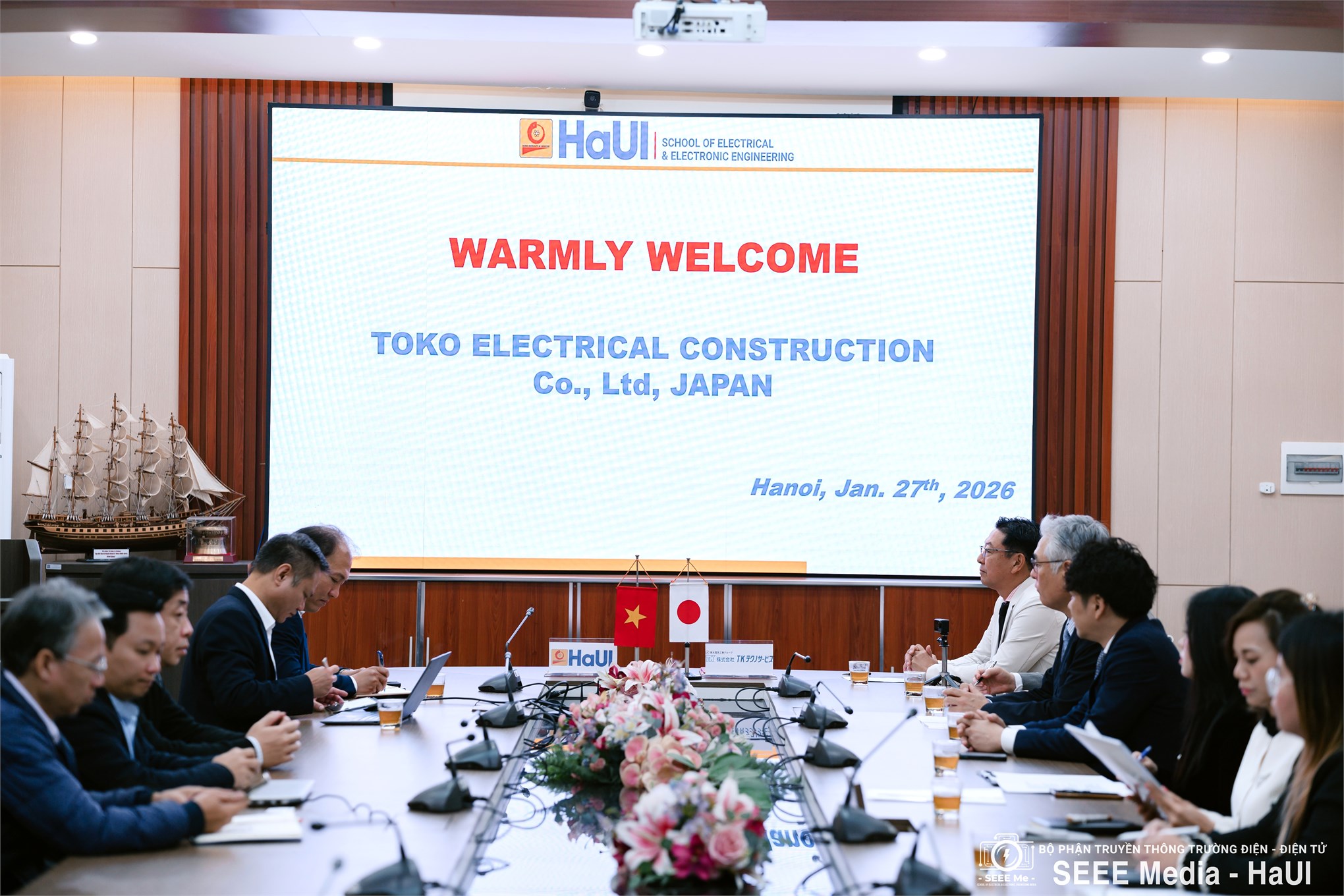 Trường Điện – Điện tử ký Biên bản ghi nhớ hợp tác với Công ty TK Techno Service (Nhật Bản)