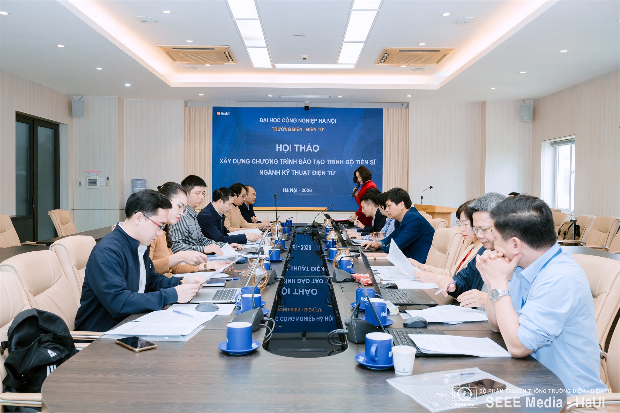 Hội thảo lấy ý kiến về mục tiêu đào tạo, chuẩn đầu ra và khung chương trình đào tạo tiến sĩ ngành Kỹ thuật Điện tử