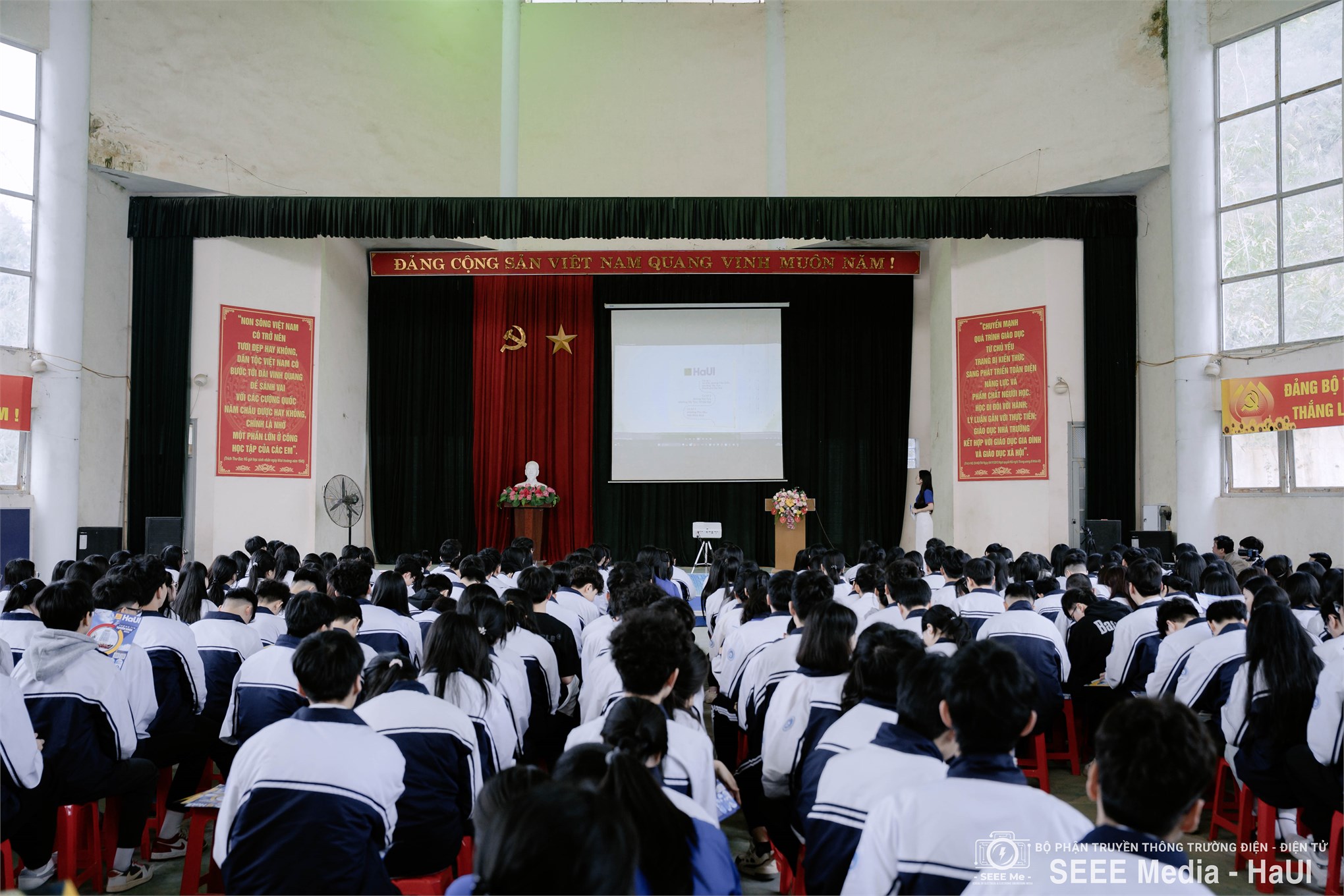 Tư vấn tuyển sinh 2026 gắn với trải nghiệm STEM: Trường Điện – Điện tử đồng hành cùng học sinh Bắc Kạn