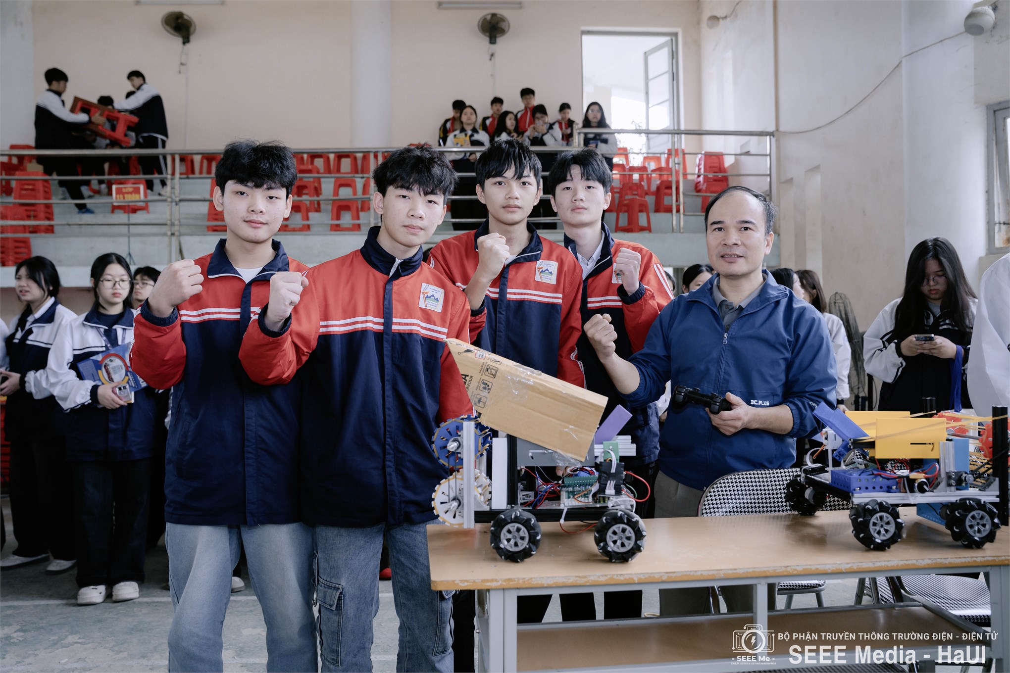 Tư vấn tuyển sinh 2026 gắn với trải nghiệm STEM: Trường Điện – Điện tử đồng hành cùng học sinh Bắc Kạn