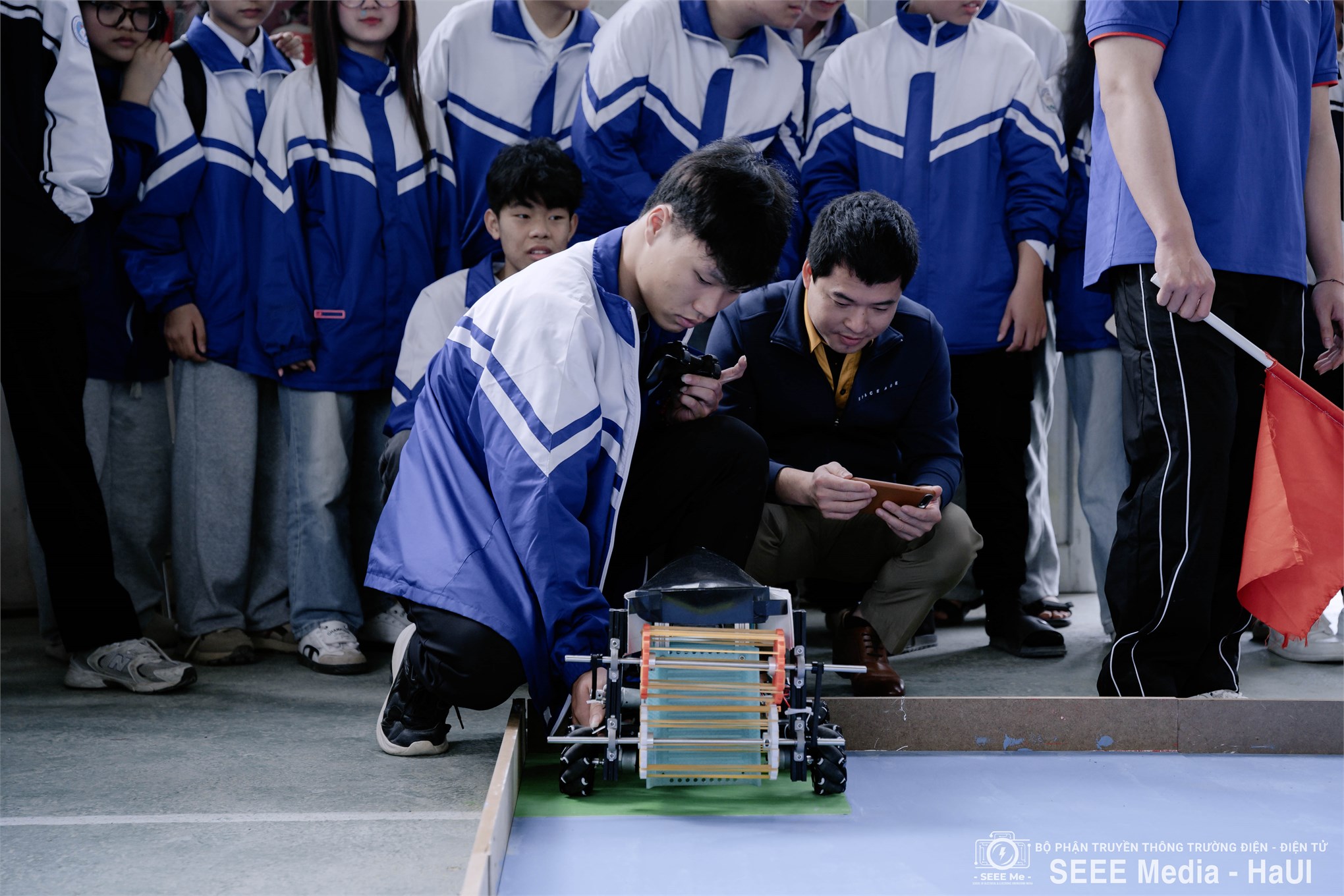 Tư vấn tuyển sinh 2026 gắn với trải nghiệm STEM: Trường Điện – Điện tử đồng hành cùng học sinh Bắc Kạn