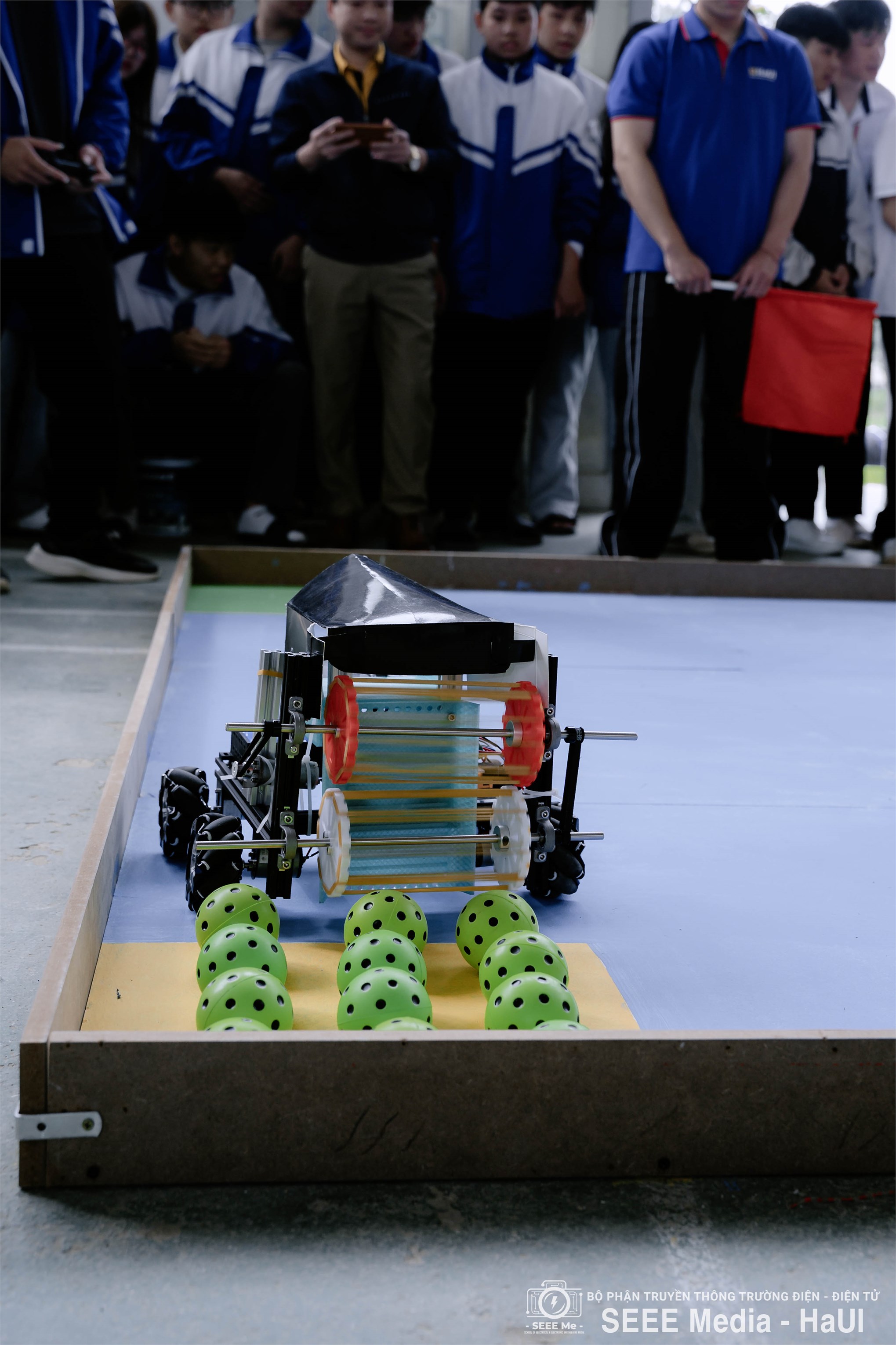 Tư vấn tuyển sinh 2026 gắn với trải nghiệm STEM: Trường Điện – Điện tử đồng hành cùng học sinh Bắc Kạn