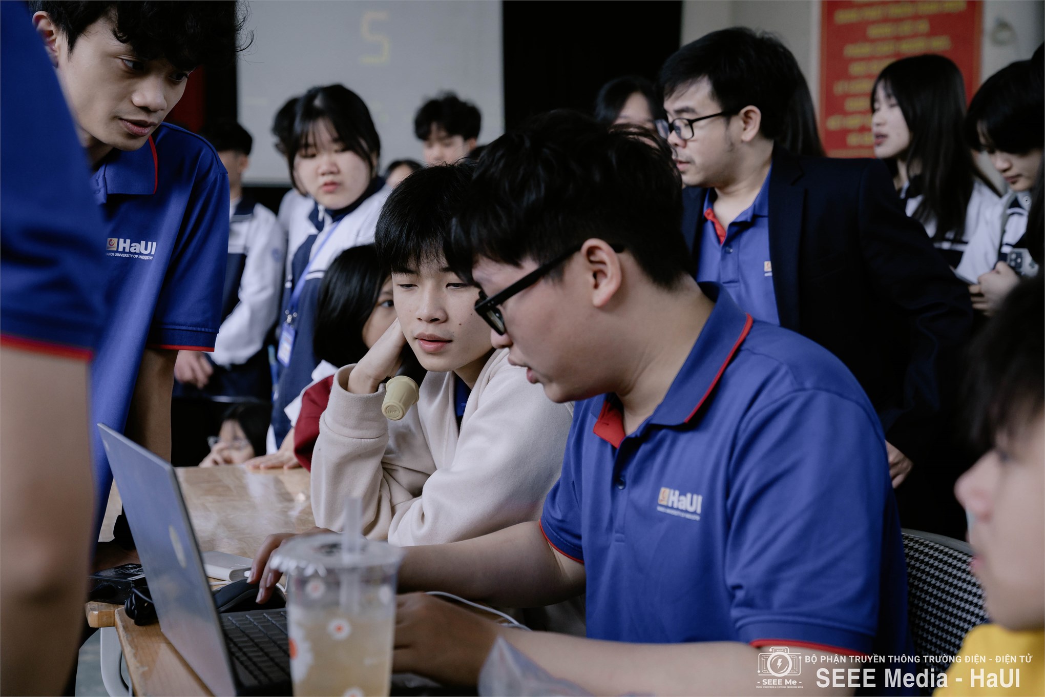 Tư vấn tuyển sinh 2026 gắn với trải nghiệm STEM: Trường Điện – Điện tử đồng hành cùng học sinh Bắc Kạn