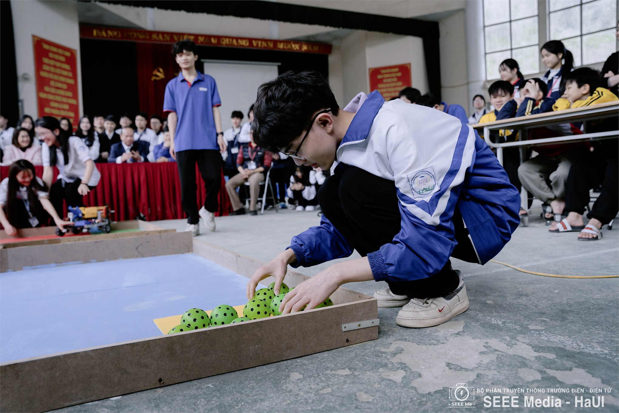 Tư vấn tuyển sinh 2026 gắn với trải nghiệm STEM: Trường Điện – Điện tử đồng hành cùng học sinh Bắc Kạn