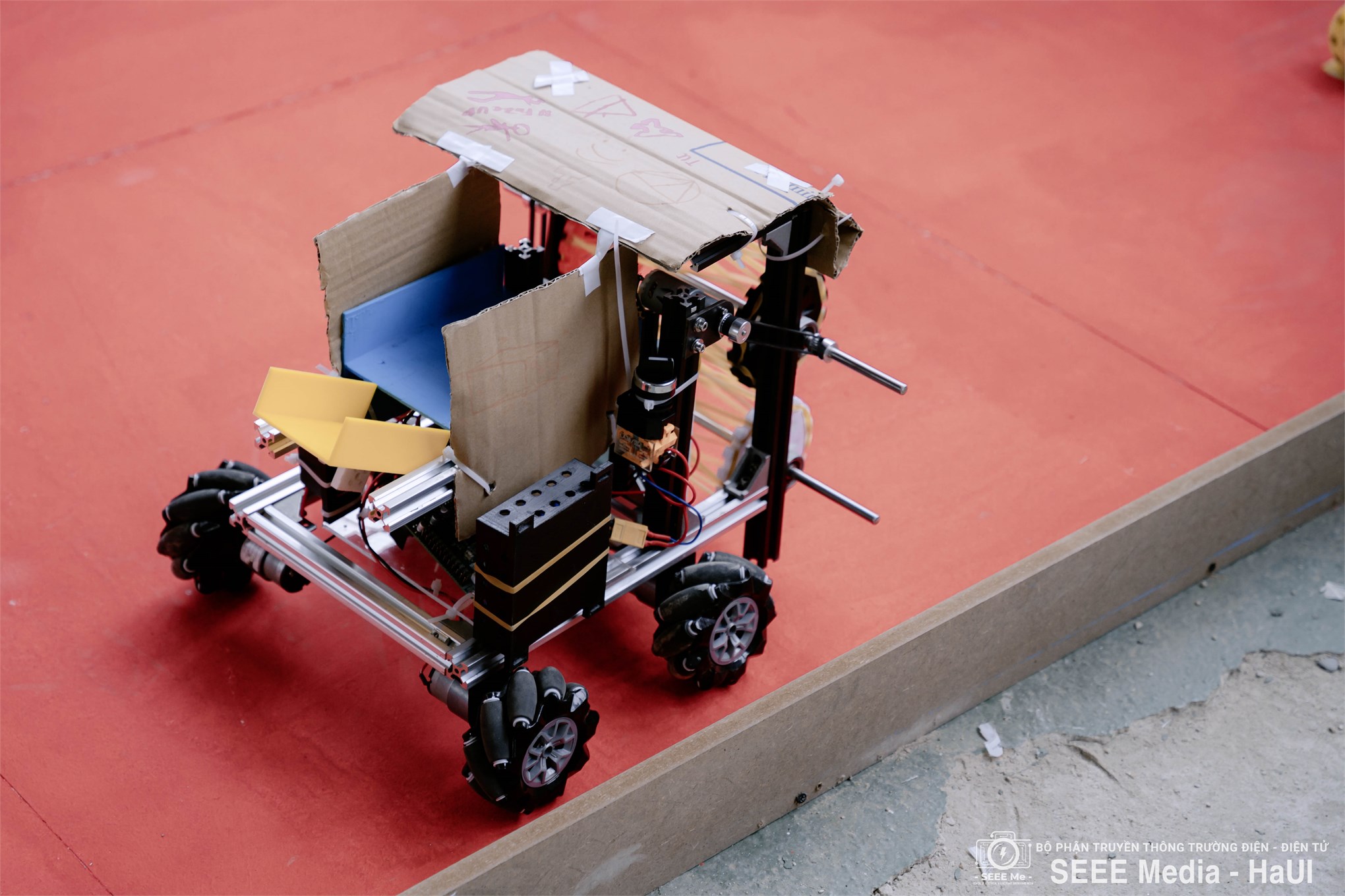 Tư vấn tuyển sinh 2026 gắn với trải nghiệm STEM: Trường Điện – Điện tử đồng hành cùng học sinh Bắc Kạn