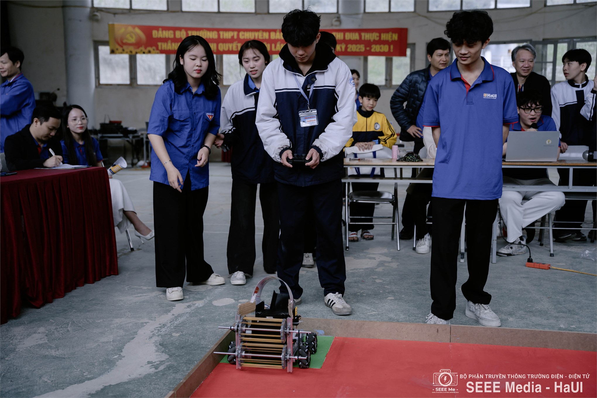 Tư vấn tuyển sinh 2026 gắn với trải nghiệm STEM: Trường Điện – Điện tử đồng hành cùng học sinh Bắc Kạn