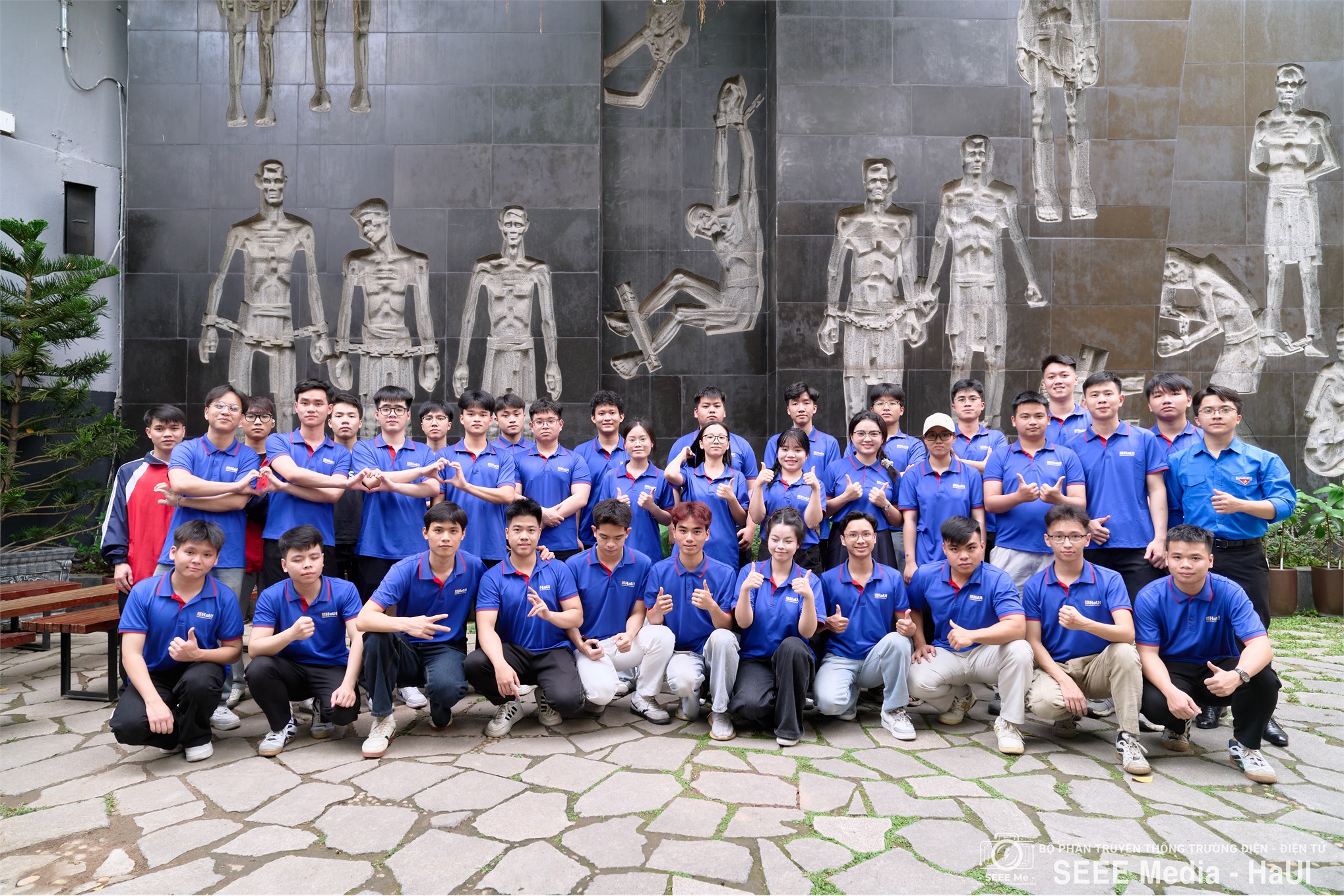 Hành trình về nguồn – Đánh thức niềm tự hào trong trái tim sinh viên Trường Điện – Điện tử