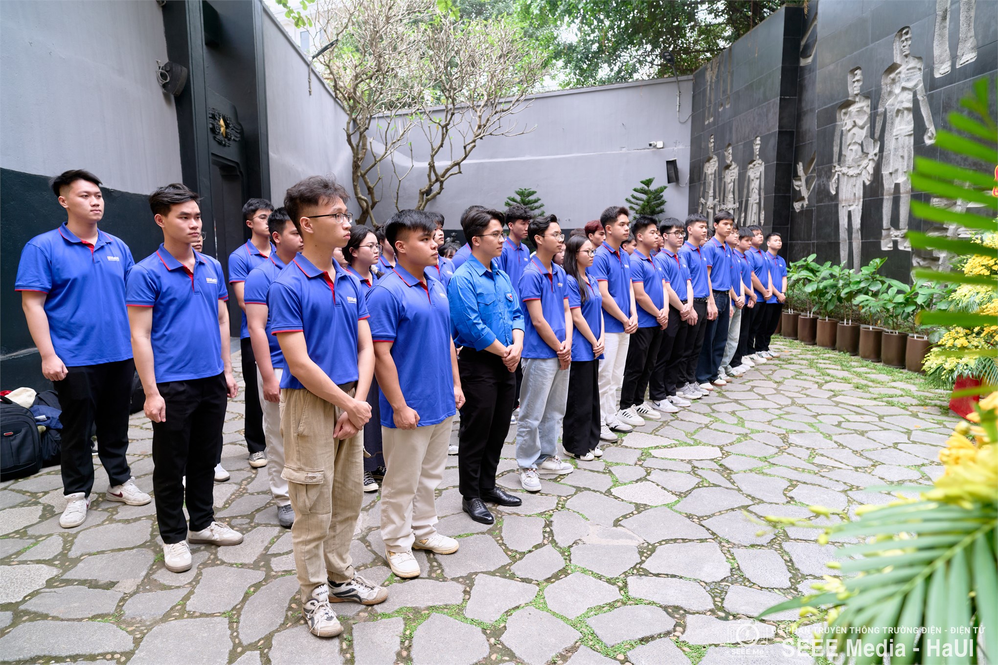 Hành trình về nguồn – Đánh thức niềm tự hào trong trái tim sinh viên Trường Điện – Điện tử