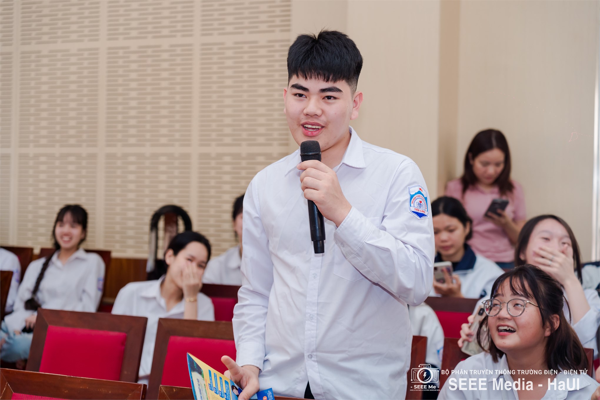 Tư vấn tuyển sinh - hướng nghiệp 2026 gắn với Hoạt động Trải nghiệm Robot mini “Hành trình ngọc biển - Hải Phòng 2026”