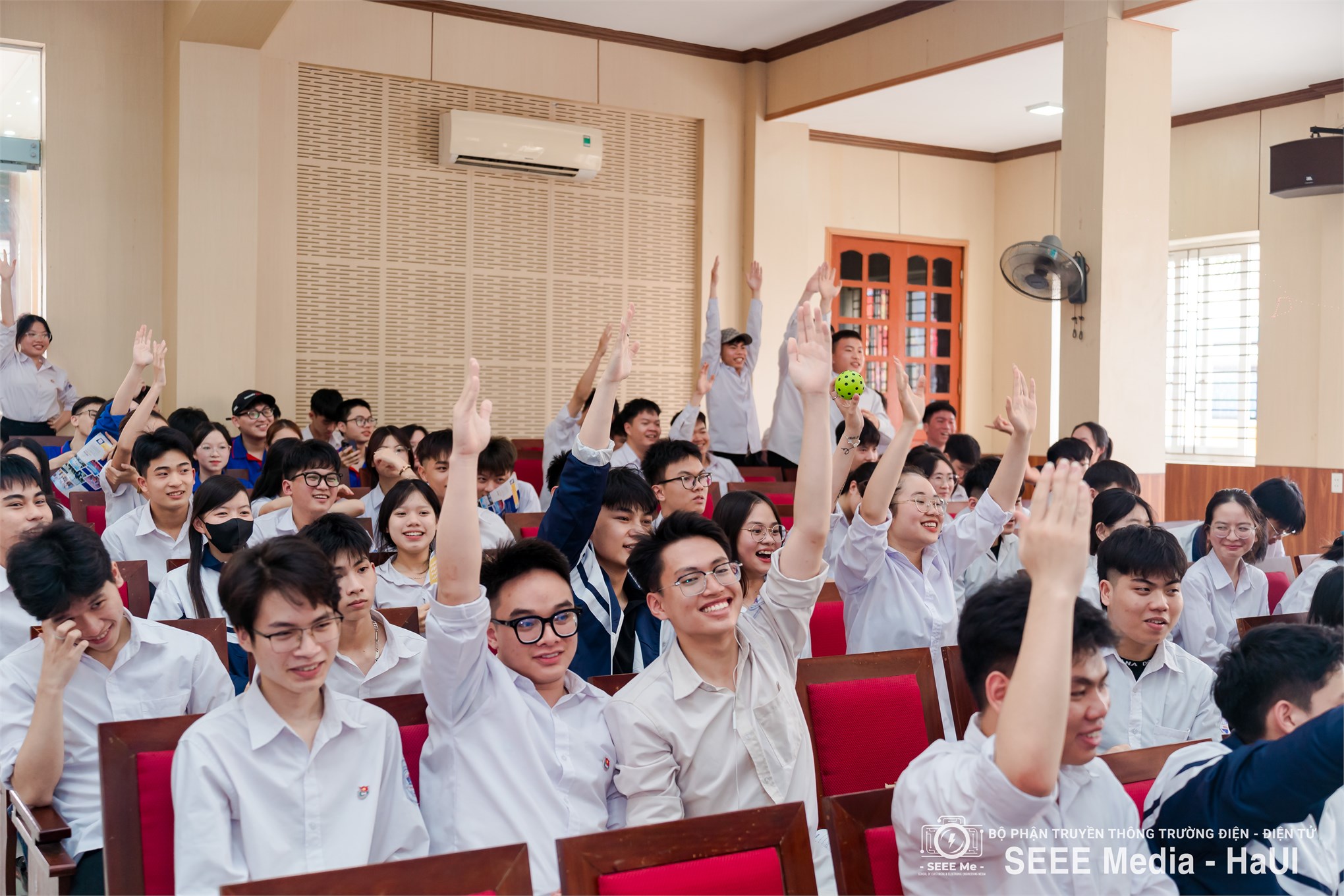 Tư vấn tuyển sinh - hướng nghiệp 2026 gắn với Hoạt động Trải nghiệm Robot mini “Hành trình ngọc biển - Hải Phòng 2026”