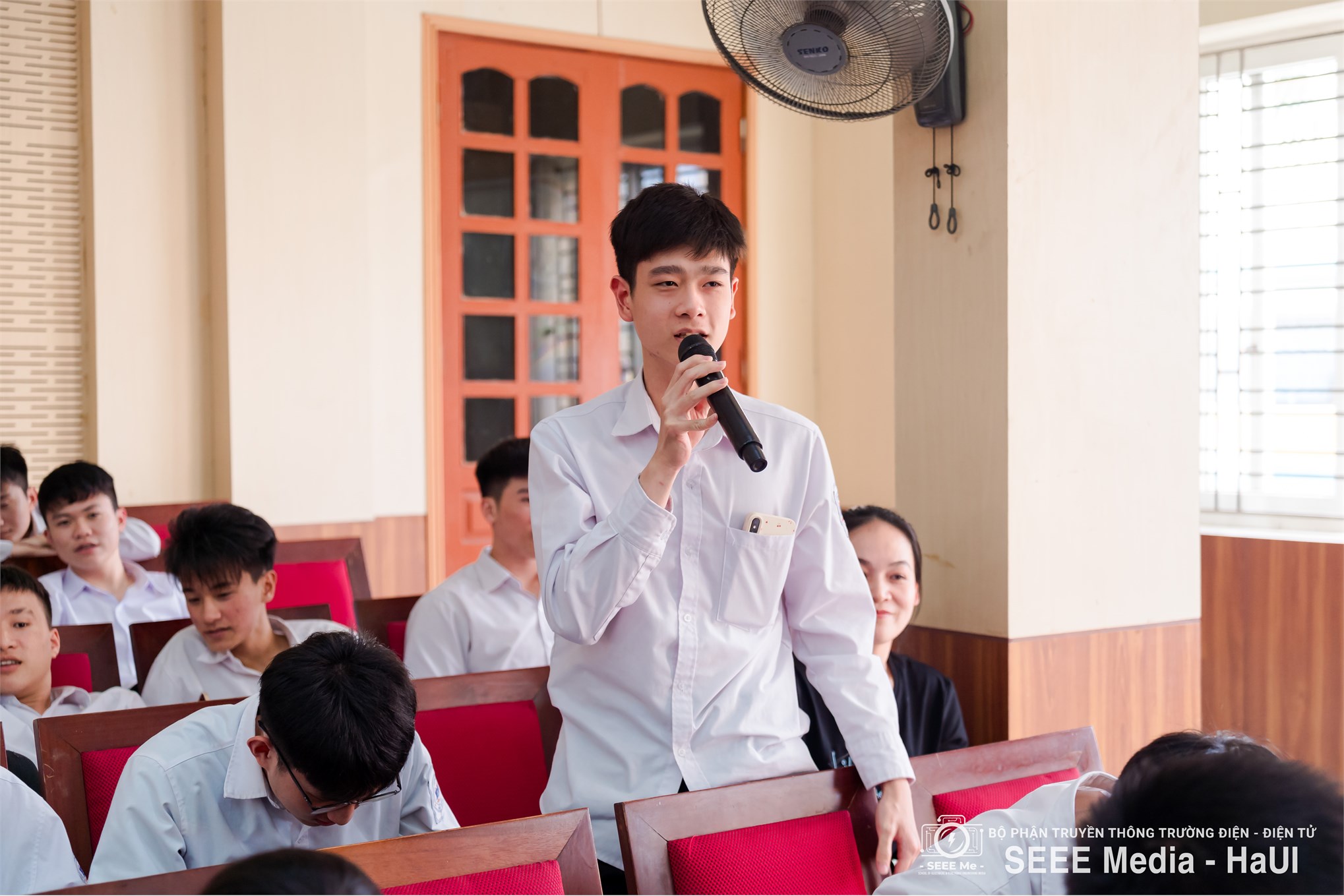 Tư vấn tuyển sinh - hướng nghiệp 2026 gắn với Hoạt động Trải nghiệm Robot mini “Hành trình ngọc biển - Hải Phòng 2026”