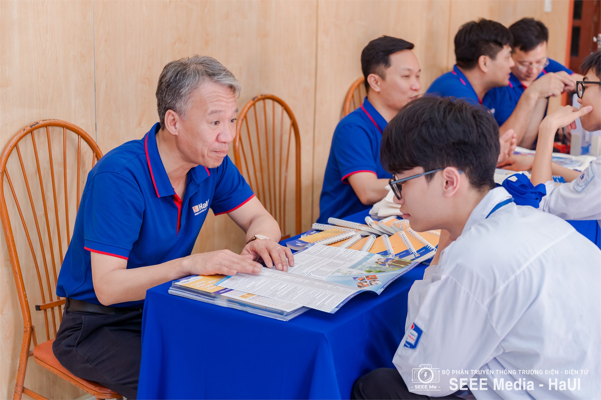 Tư vấn tuyển sinh - hướng nghiệp 2026 gắn với Hoạt động Trải nghiệm Robot mini “Hành trình ngọc biển - Hải Phòng 2026”