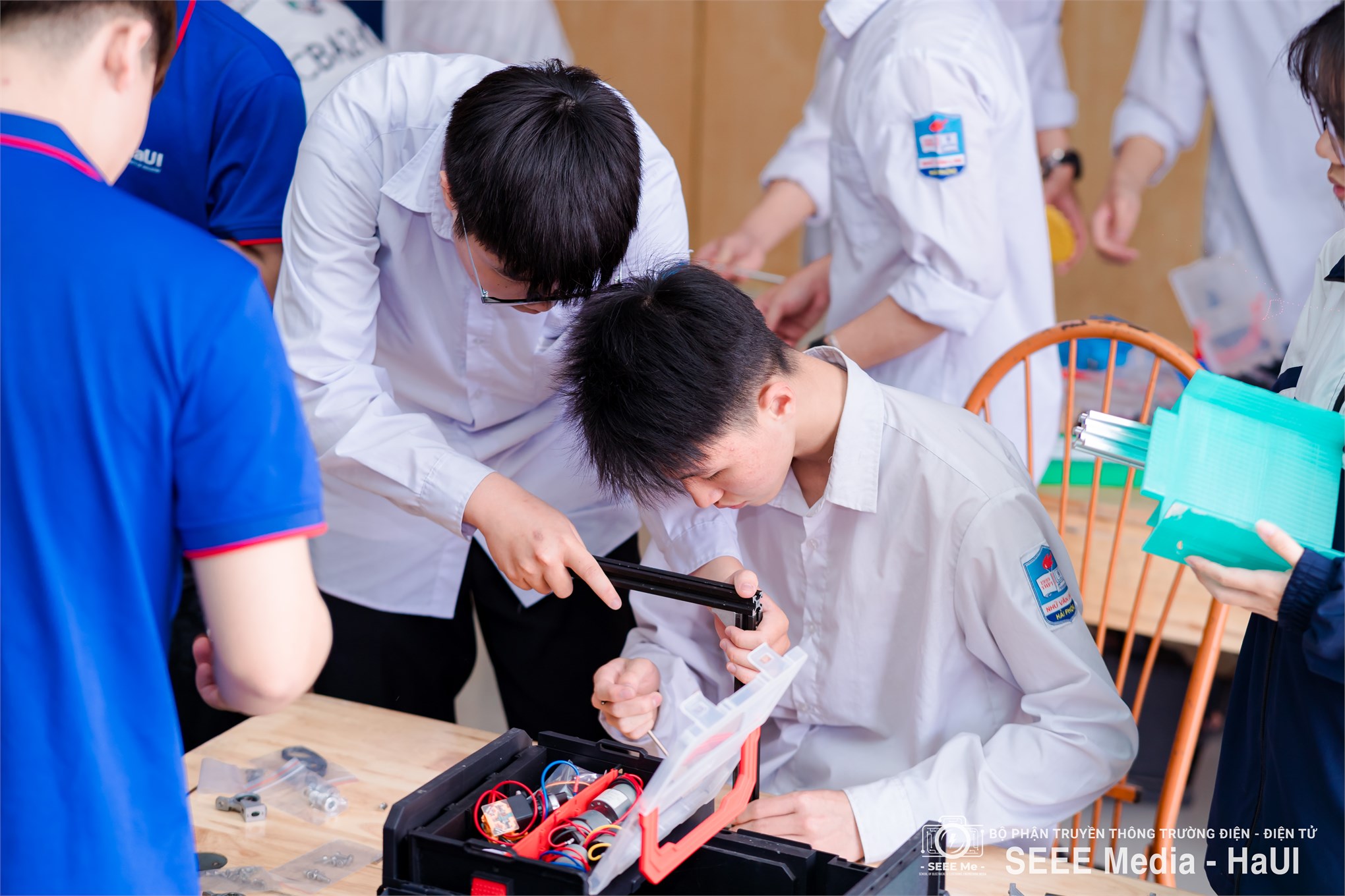 Tư vấn tuyển sinh - hướng nghiệp 2026 gắn với Hoạt động Trải nghiệm Robot mini “Hành trình ngọc biển - Hải Phòng 2026”