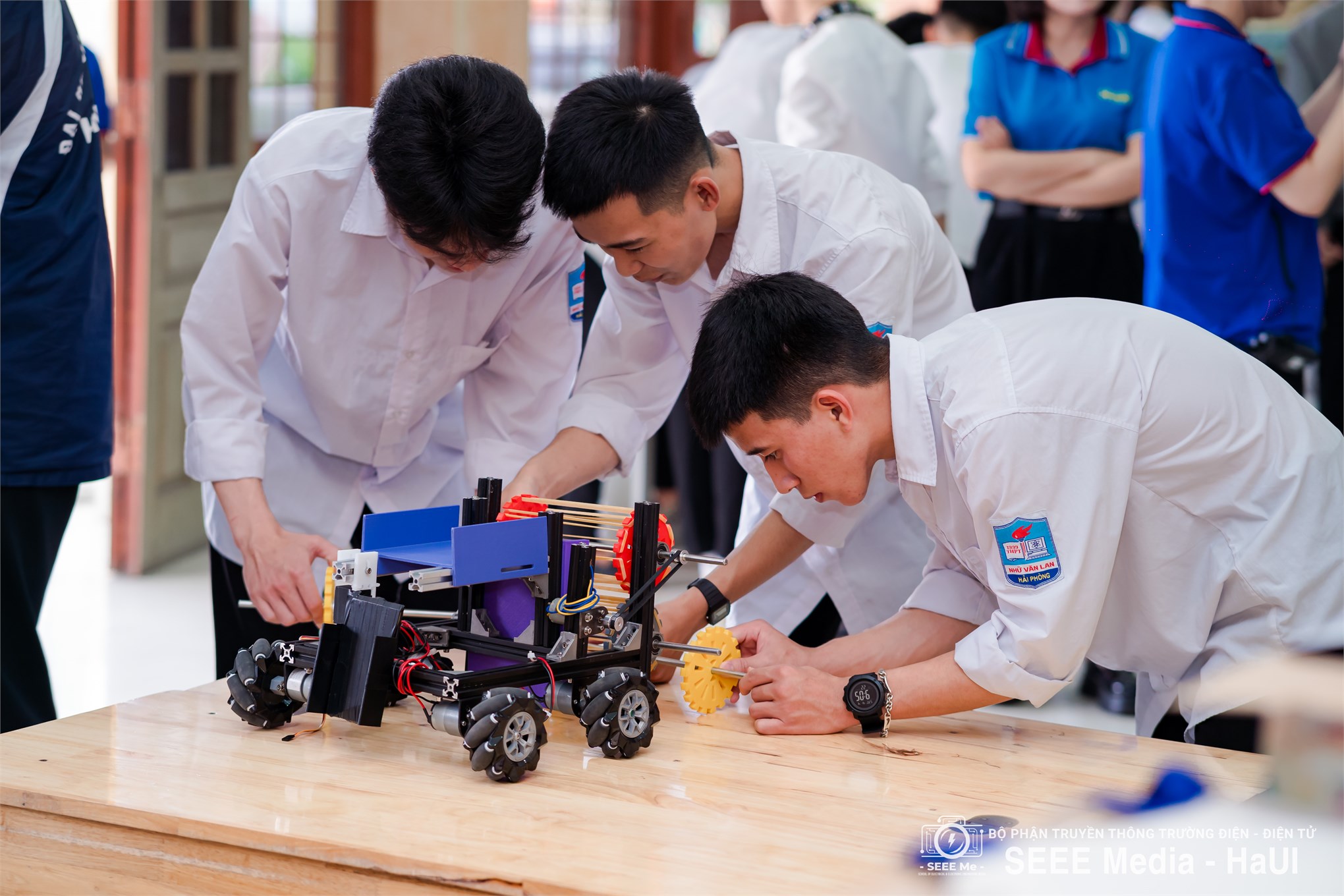 Tư vấn tuyển sinh - hướng nghiệp 2026 gắn với Hoạt động Trải nghiệm Robot mini “Hành trình ngọc biển - Hải Phòng 2026”