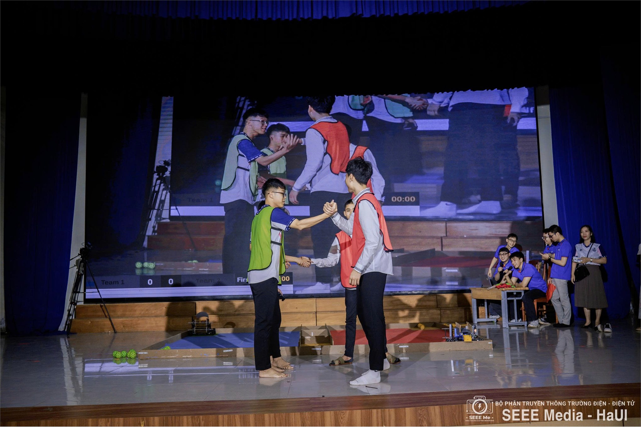 Tư vấn tuyển sinh - hướng nghiệp 2026 gắn với Hoạt động Trải nghiệm Robot mini “Hành trình ngọc biển - Hải Phòng 2026”