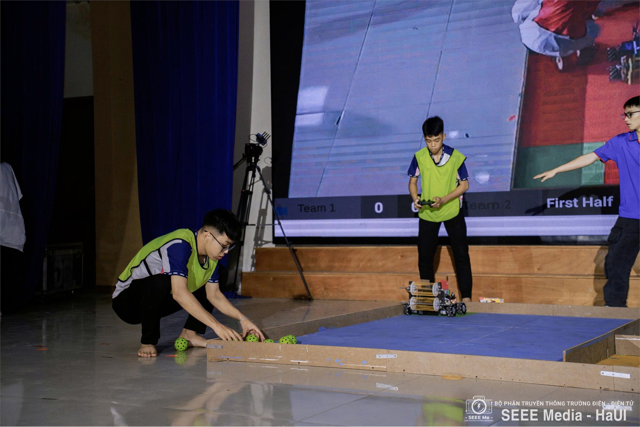 Tư vấn tuyển sinh - hướng nghiệp 2026 gắn với Hoạt động Trải nghiệm Robot mini “Hành trình ngọc biển - Hải Phòng 2026”