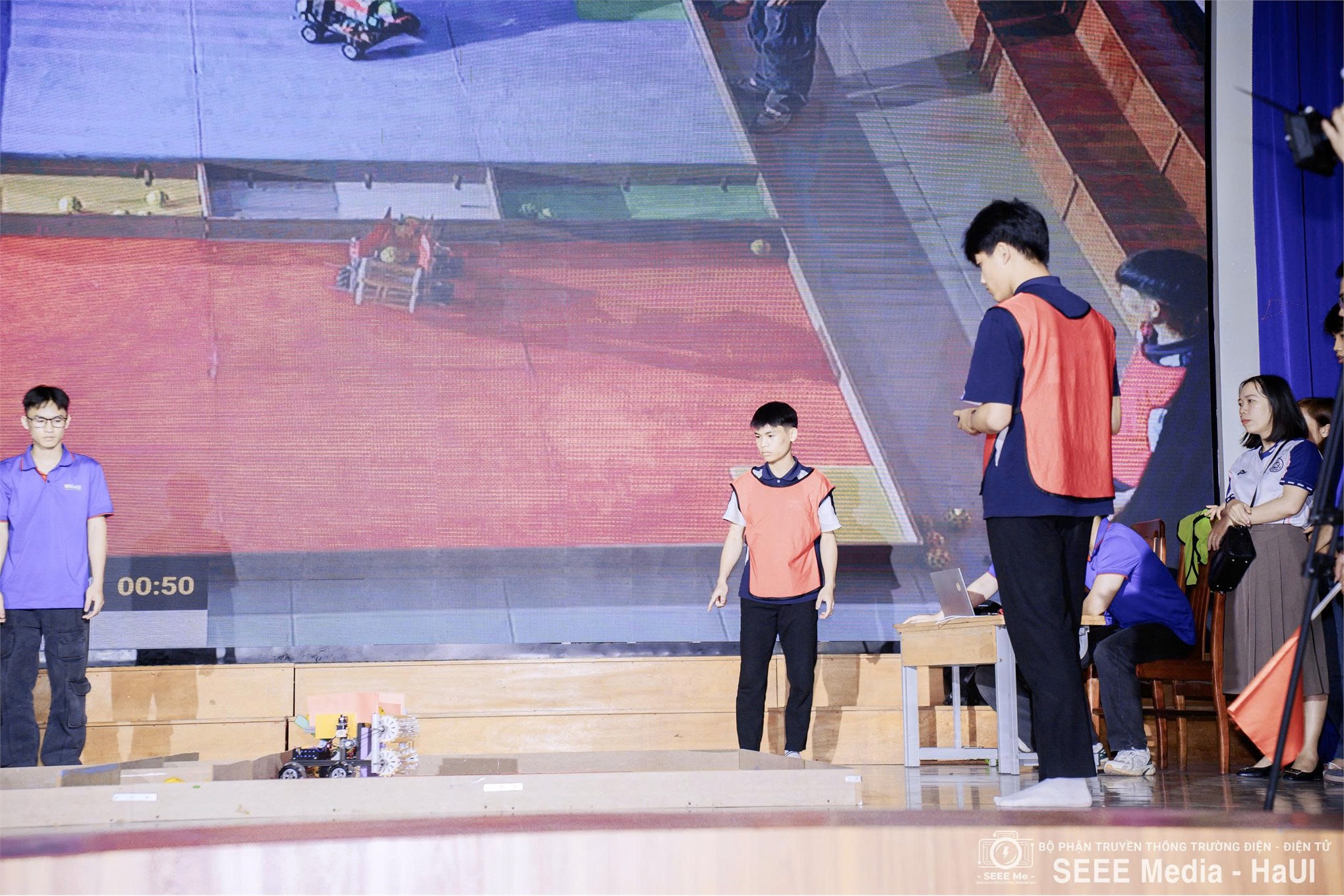 Tư vấn tuyển sinh - hướng nghiệp 2026 gắn với Hoạt động Trải nghiệm Robot mini “Hành trình ngọc biển - Hải Phòng 2026”