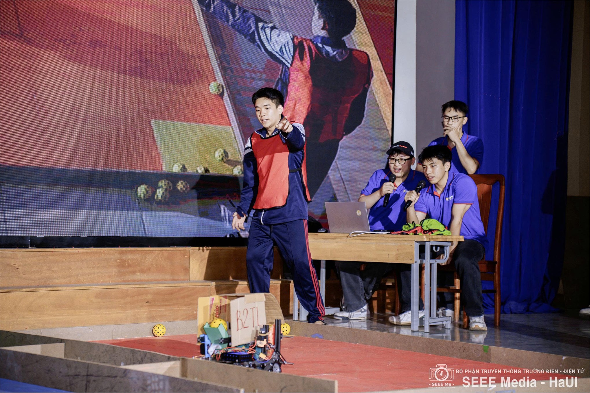 Tư vấn tuyển sinh - hướng nghiệp 2026 gắn với Hoạt động Trải nghiệm Robot mini “Hành trình ngọc biển - Hải Phòng 2026”