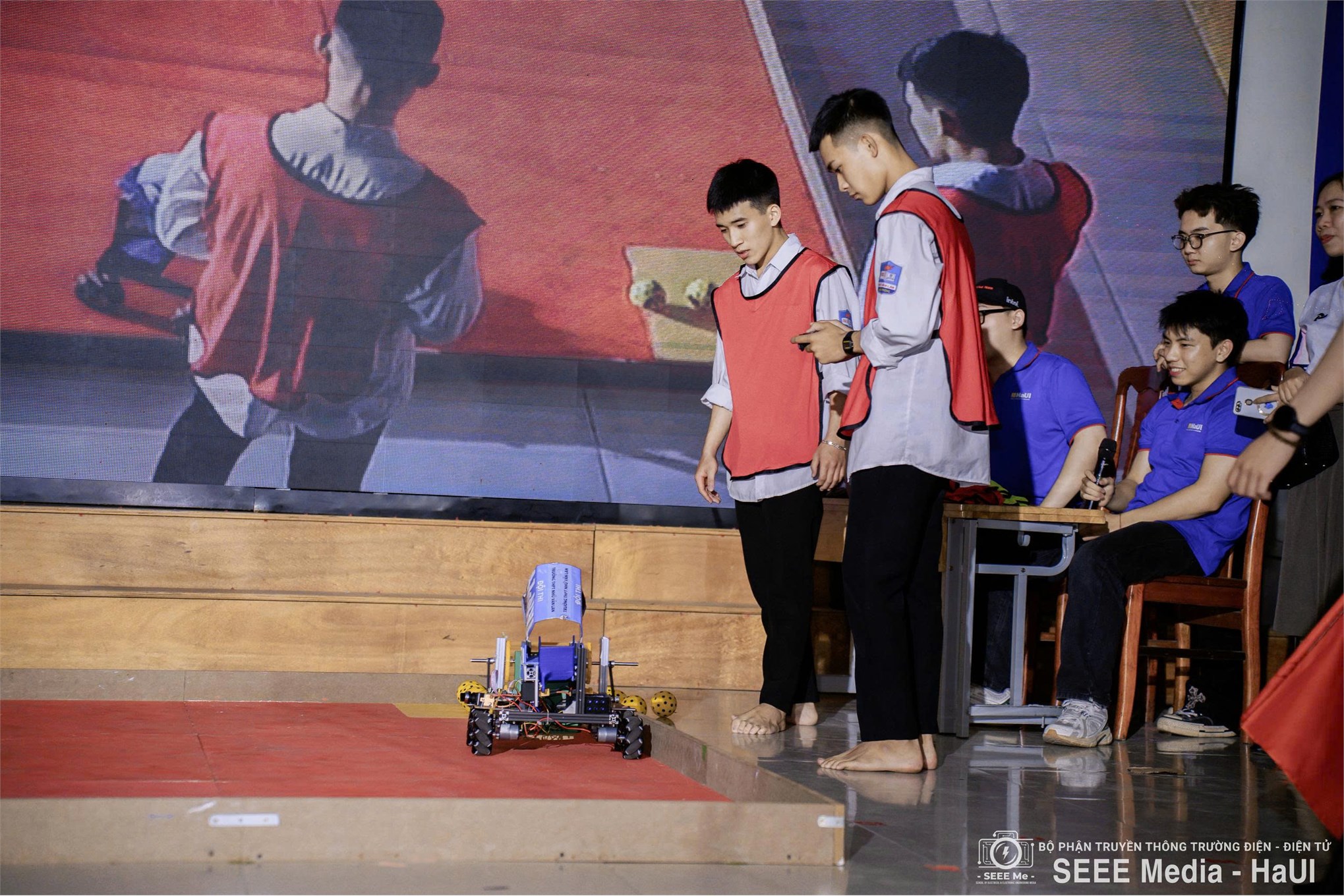 Tư vấn tuyển sinh - hướng nghiệp 2026 gắn với Hoạt động Trải nghiệm Robot mini “Hành trình ngọc biển - Hải Phòng 2026”