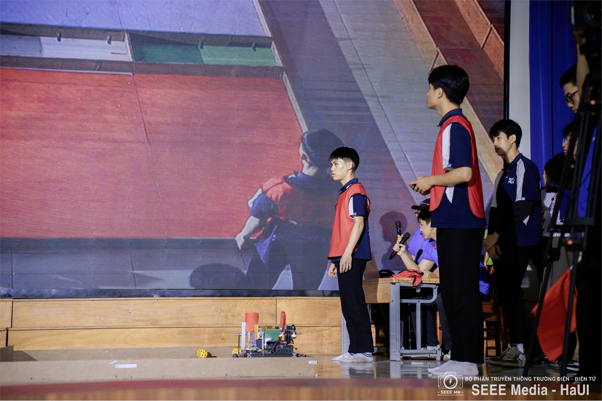 Tư vấn tuyển sinh - hướng nghiệp 2026 gắn với Hoạt động Trải nghiệm Robot mini “Hành trình ngọc biển - Hải Phòng 2026”